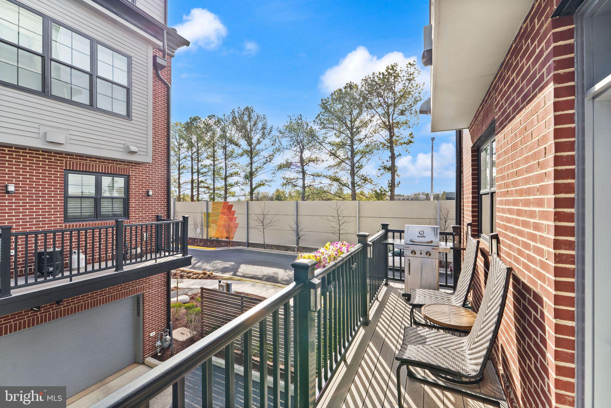 RESTON STATION - Residential