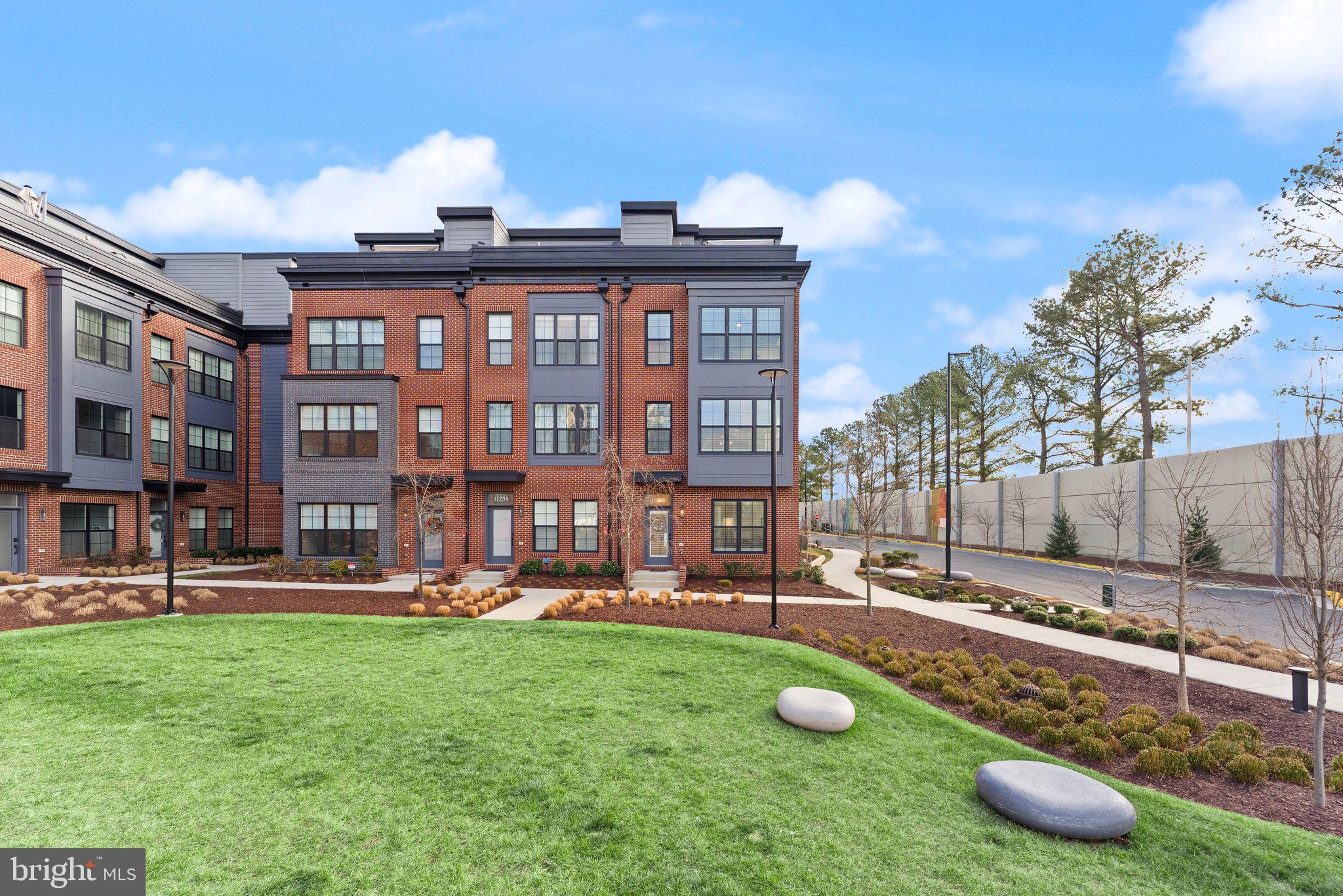 RESTON STATION - Residential