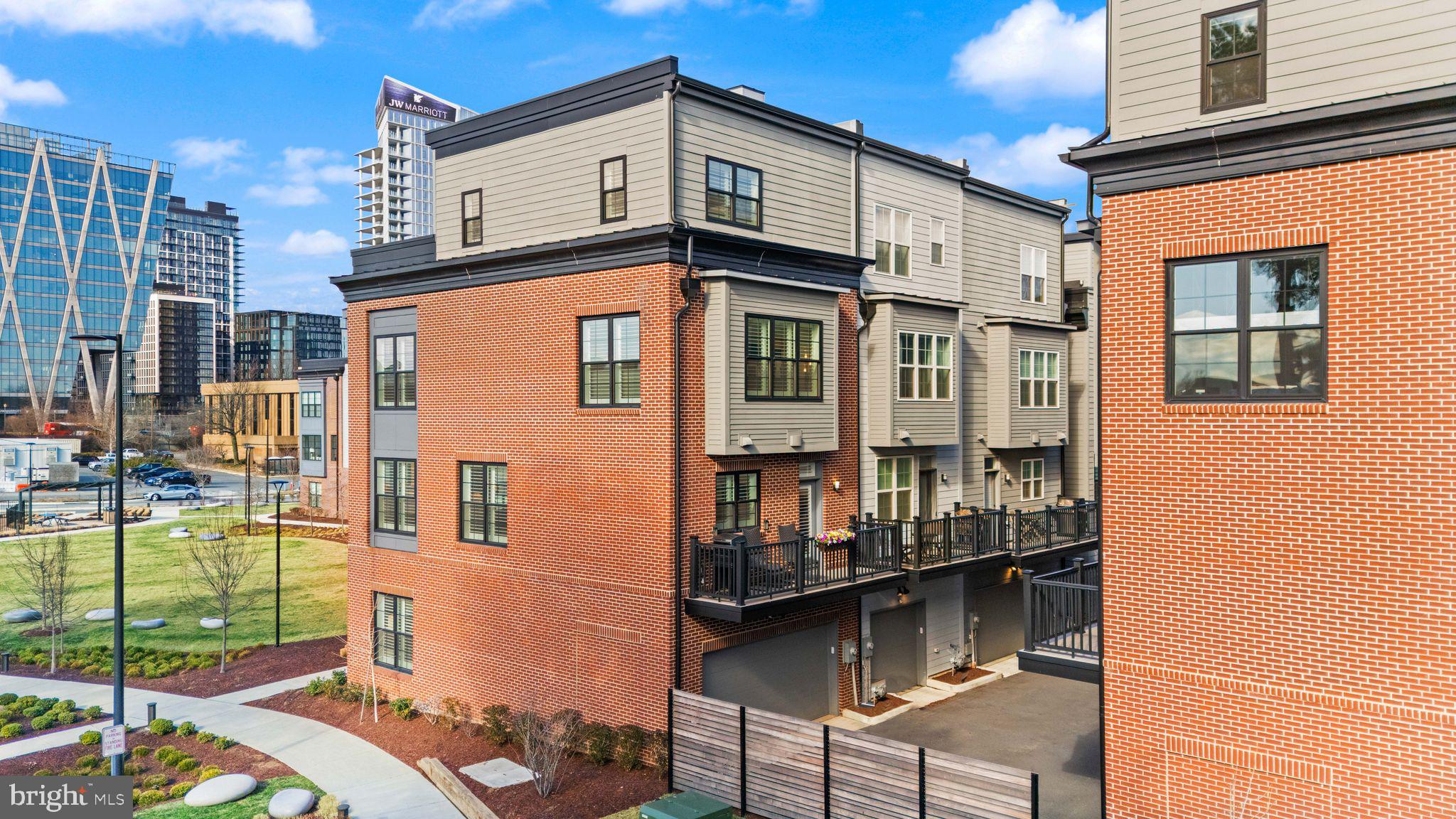 RESTON STATION - Residential