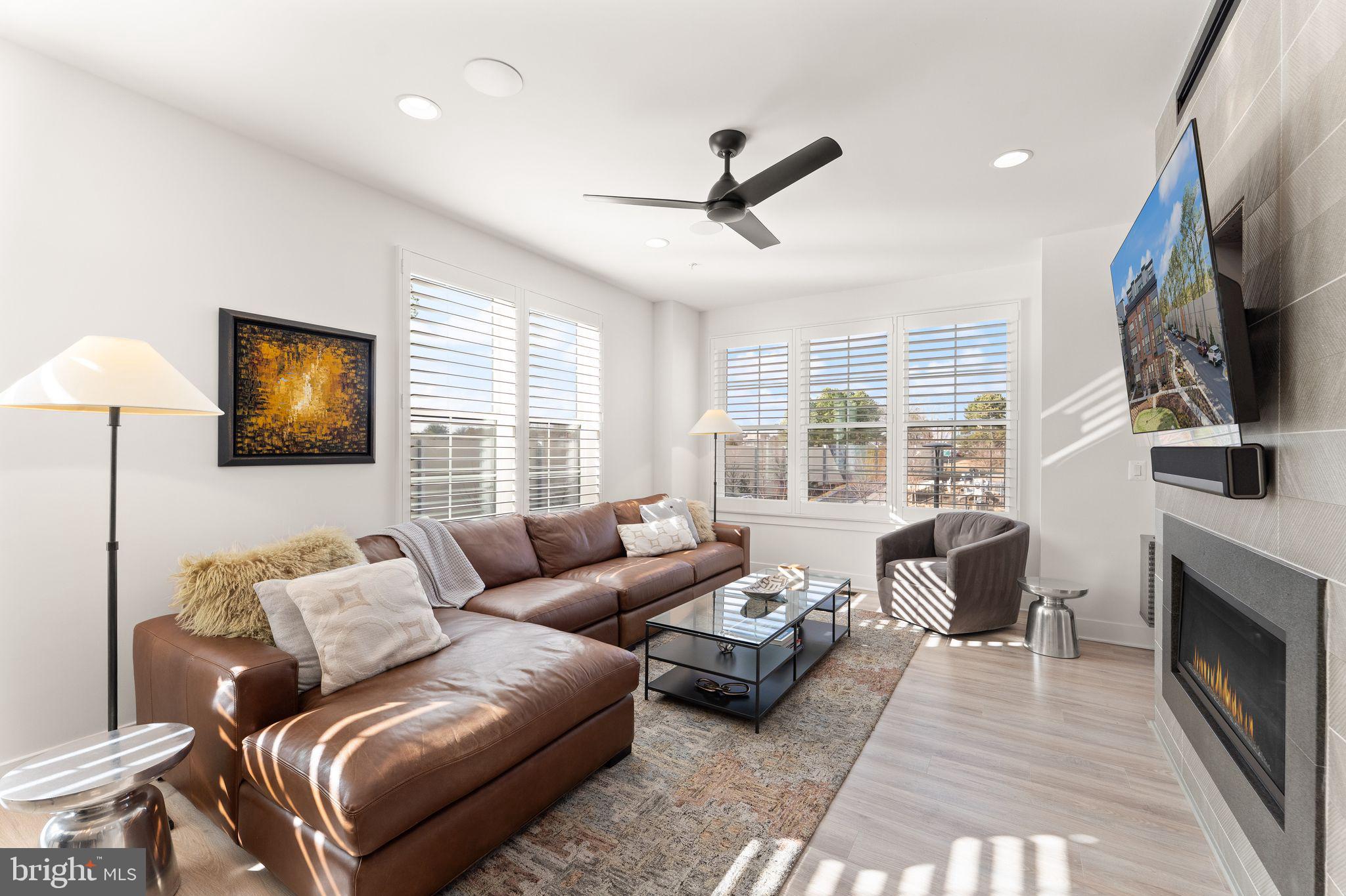 RESTON STATION - Residential