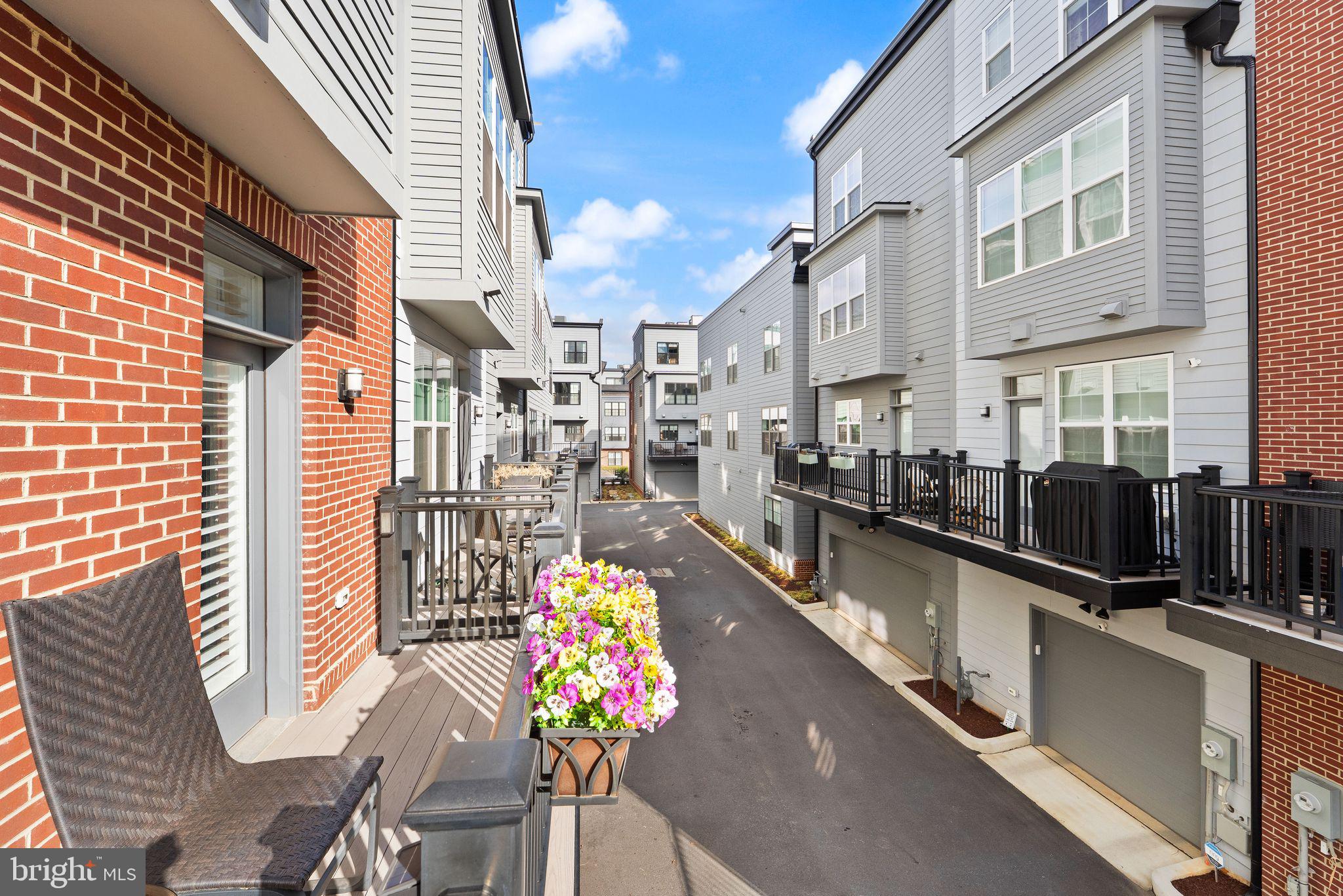 RESTON STATION - Residential