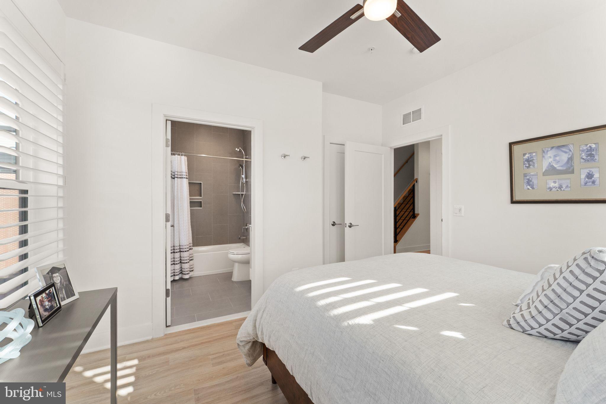 RESTON STATION - Residential