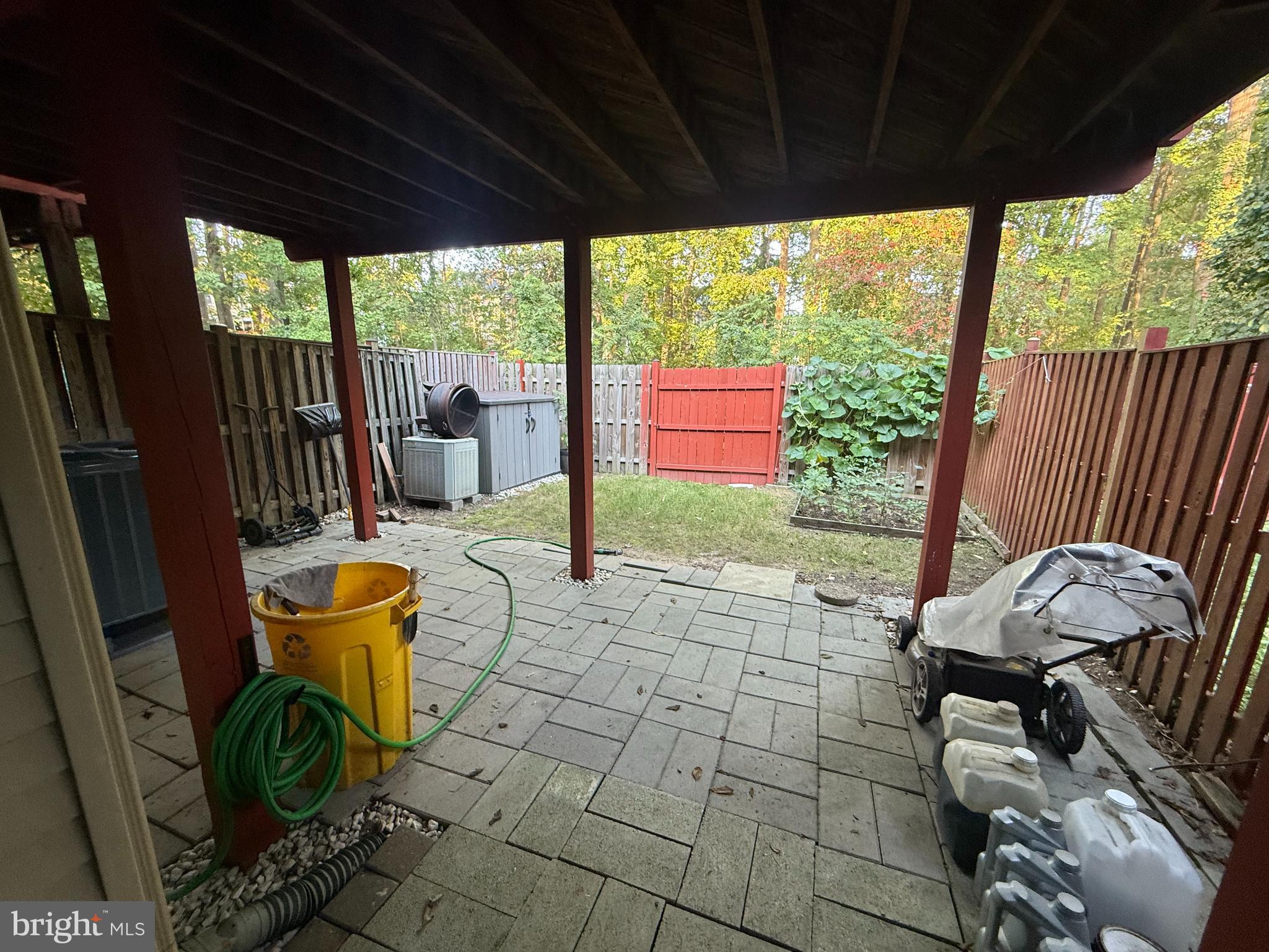 SEVEN OAKS - Residential Lease