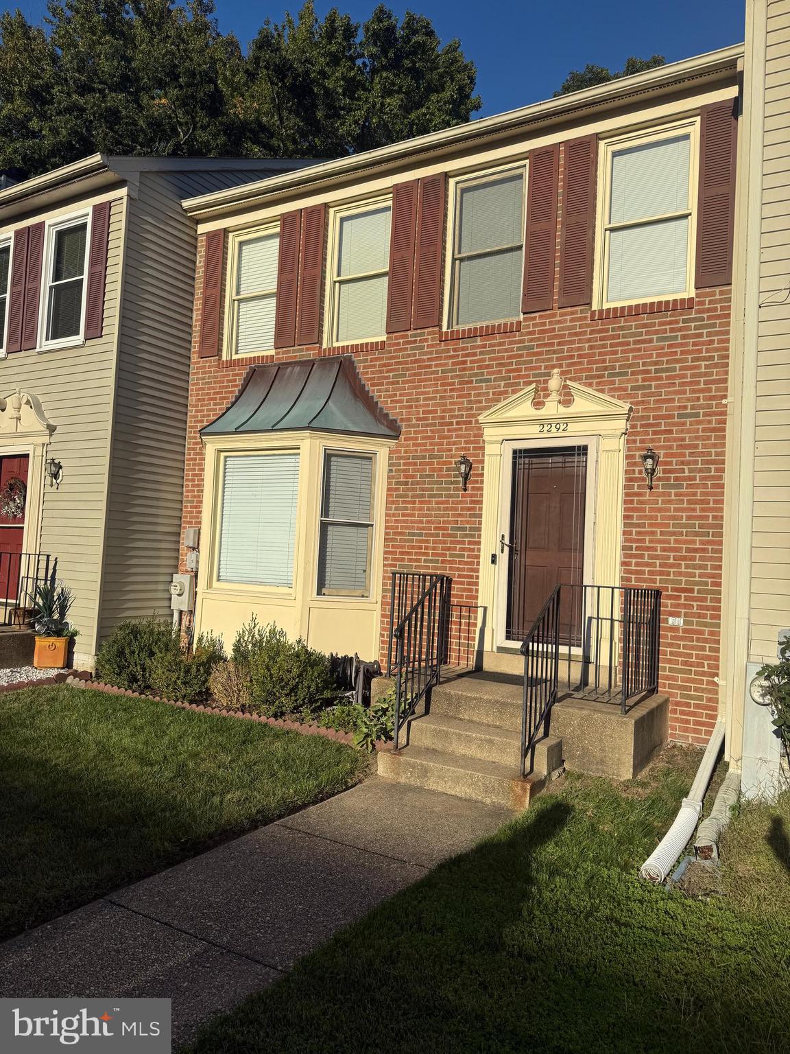 SEVEN OAKS - Residential Lease