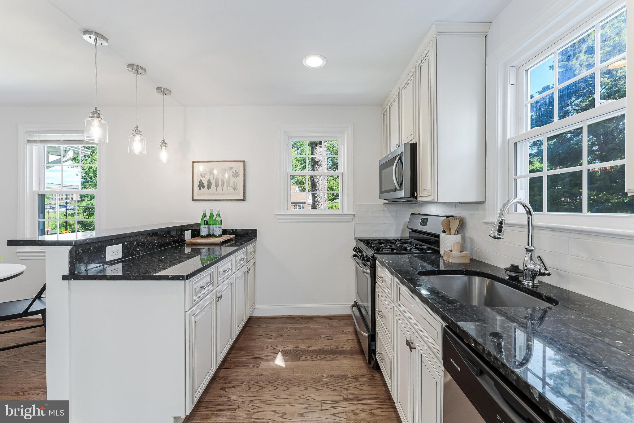 ALCOVA HEIGHTS - Residential