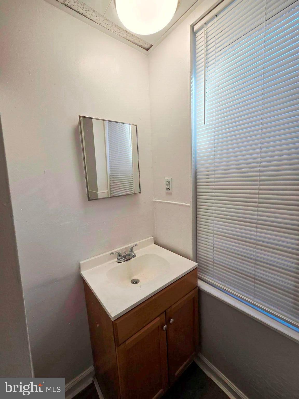 TACONY - Residential Lease