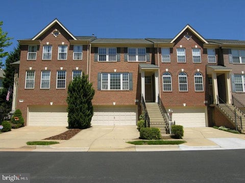Townhouse For Sale - 47670 Loweland Terrace<br/> STERLING, VA 20165