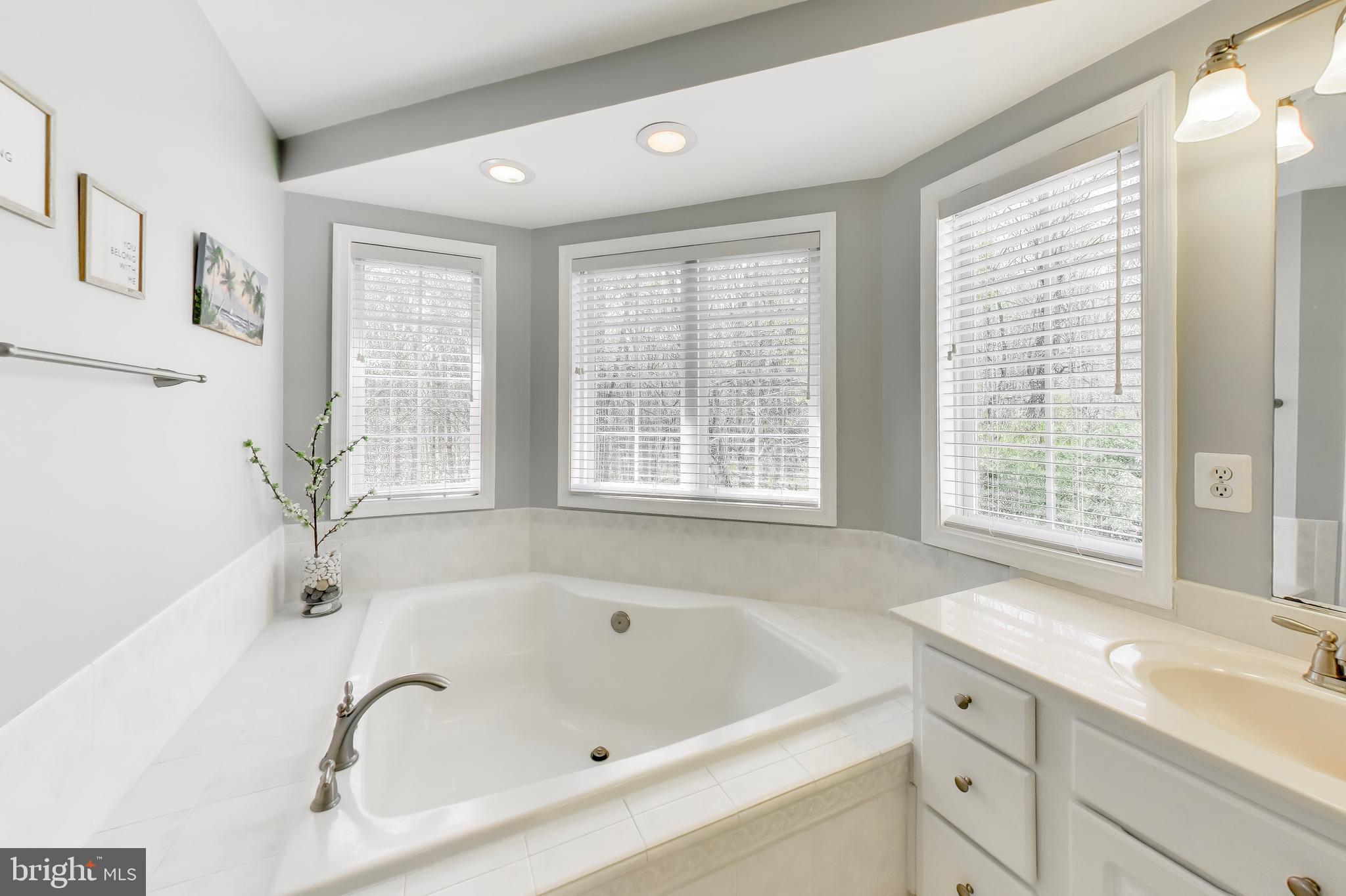 BURKE MILL COVE - Residential