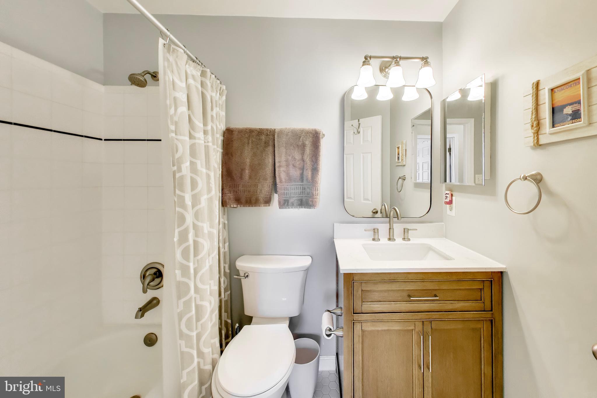 BURKE MILL COVE - Residential