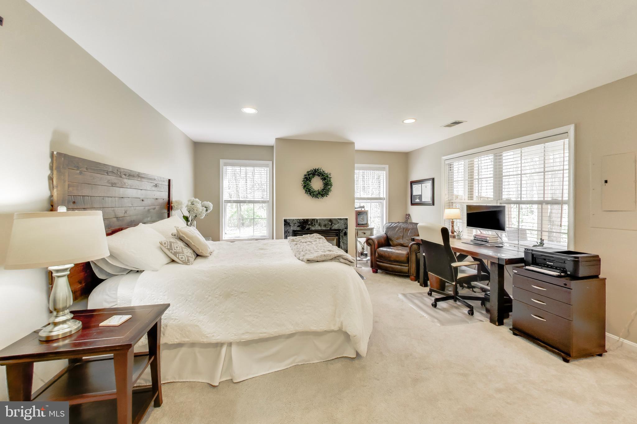 BURKE MILL COVE - Residential