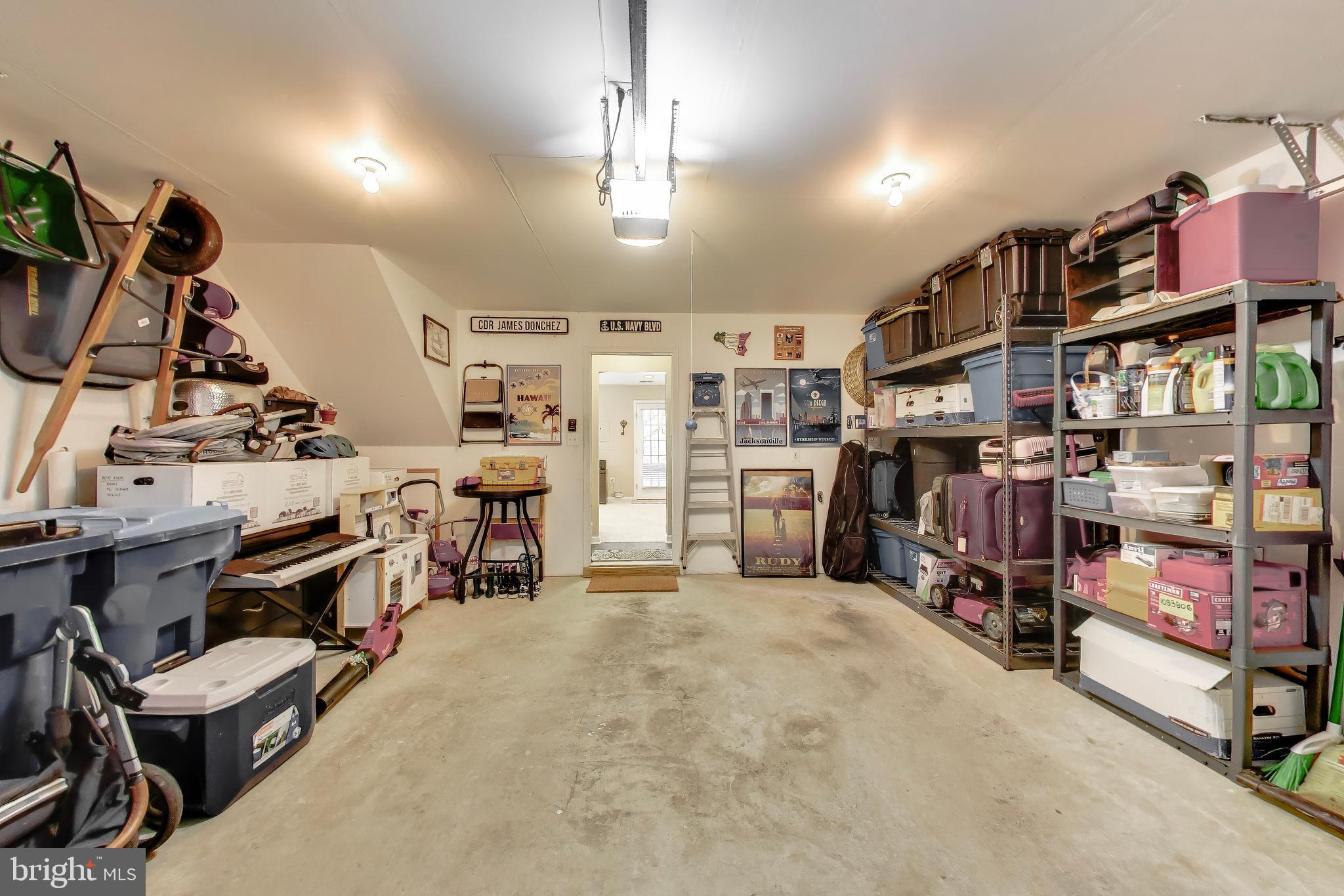 BURKE MILL COVE - Residential