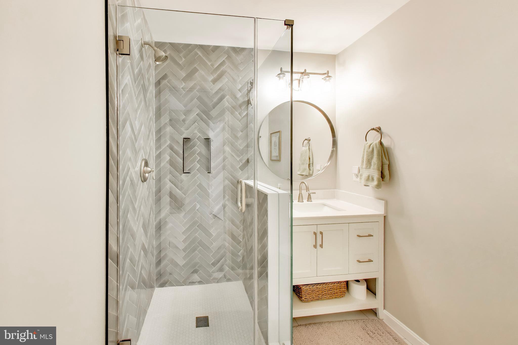 BURKE MILL COVE - Residential