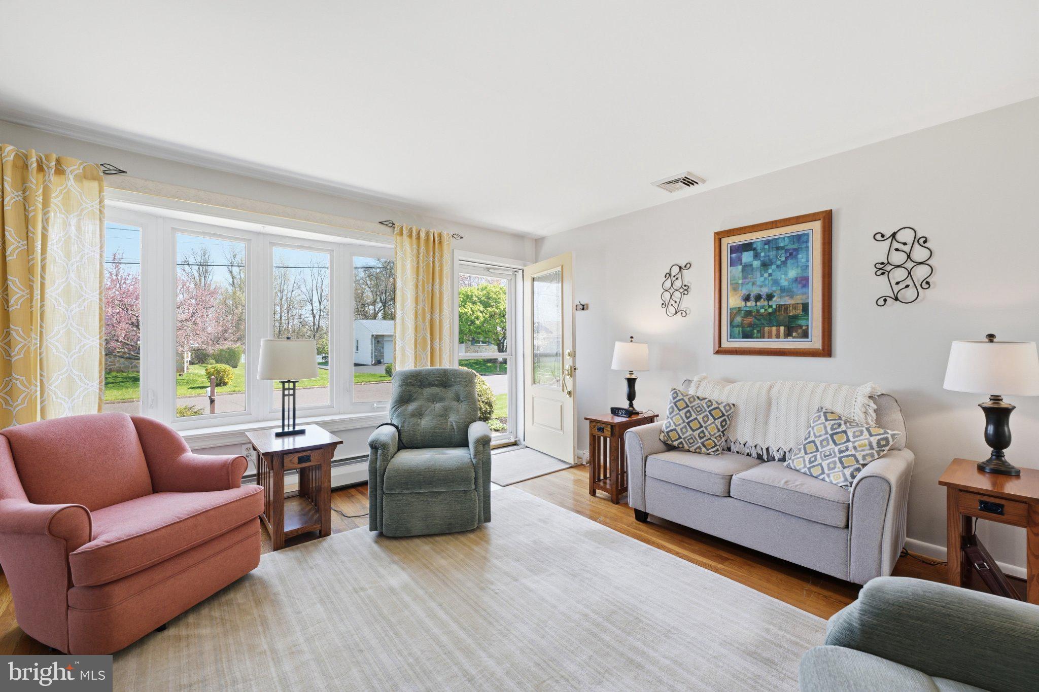 1320 WOODSIDE AVENUE