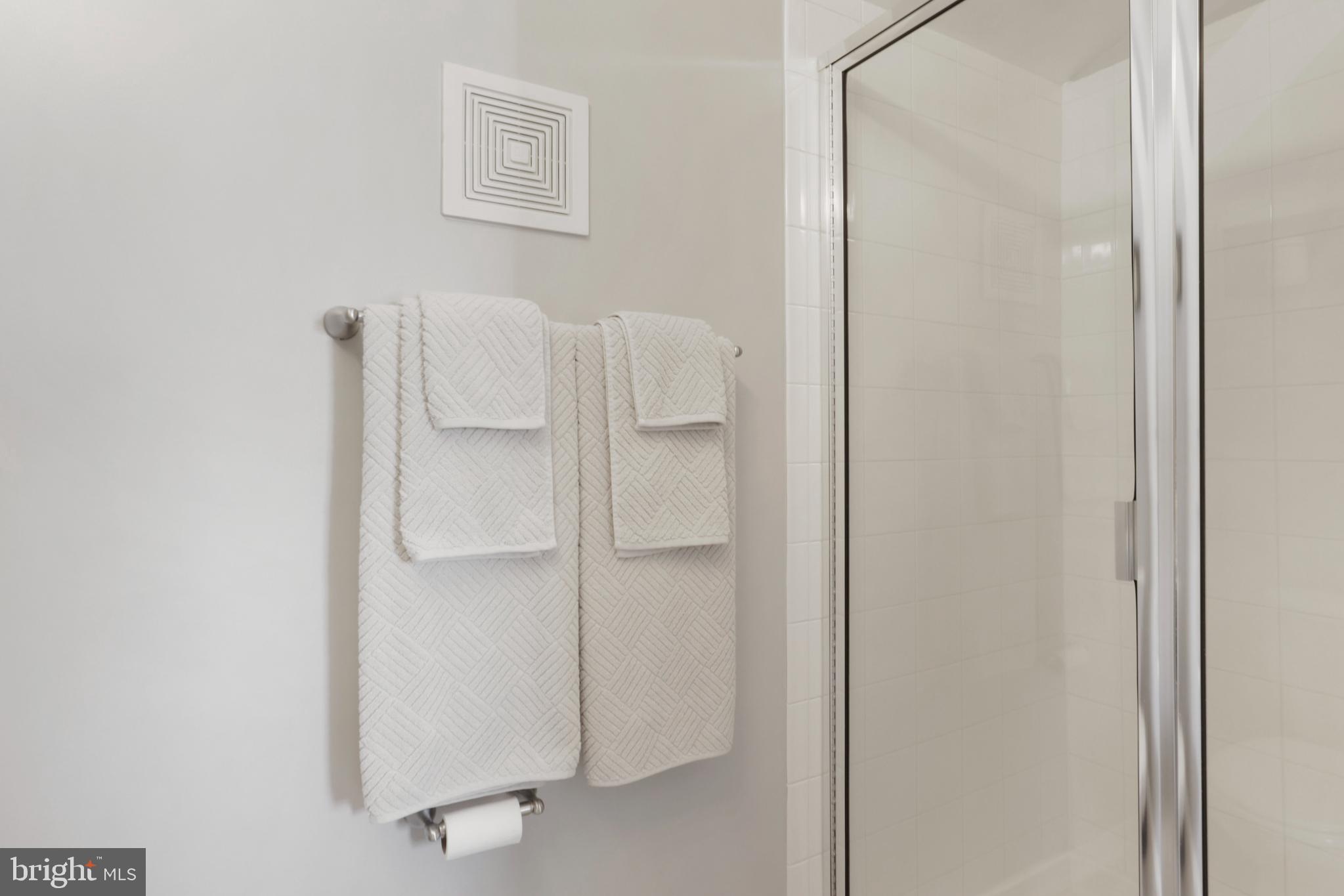 HALSTEAD AT THE METRO - Residential