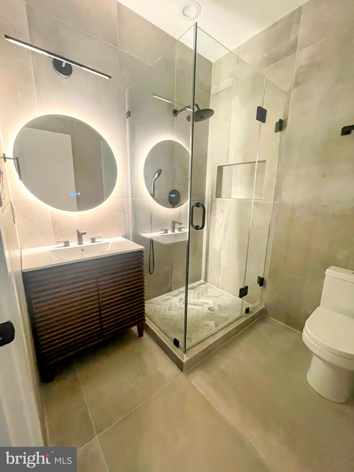 ADDISON HEIGHTS - Residential