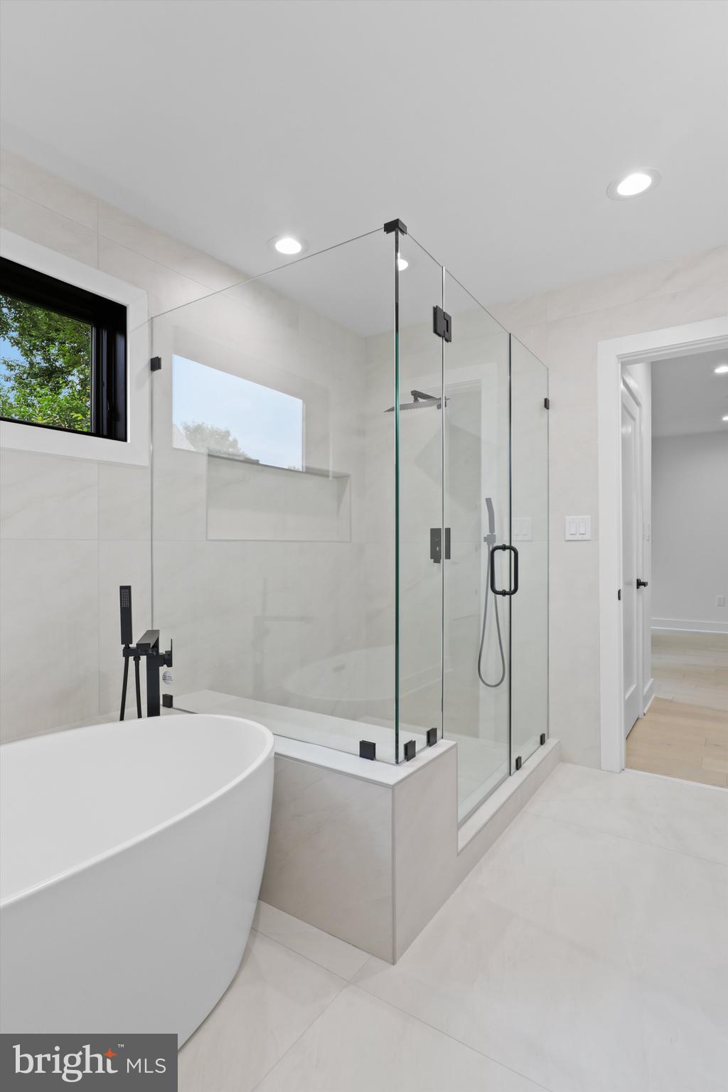 ADDISON HEIGHTS - Residential