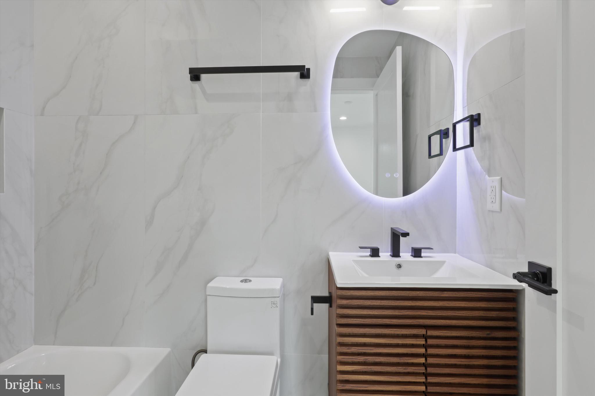 ADDISON HEIGHTS - Residential