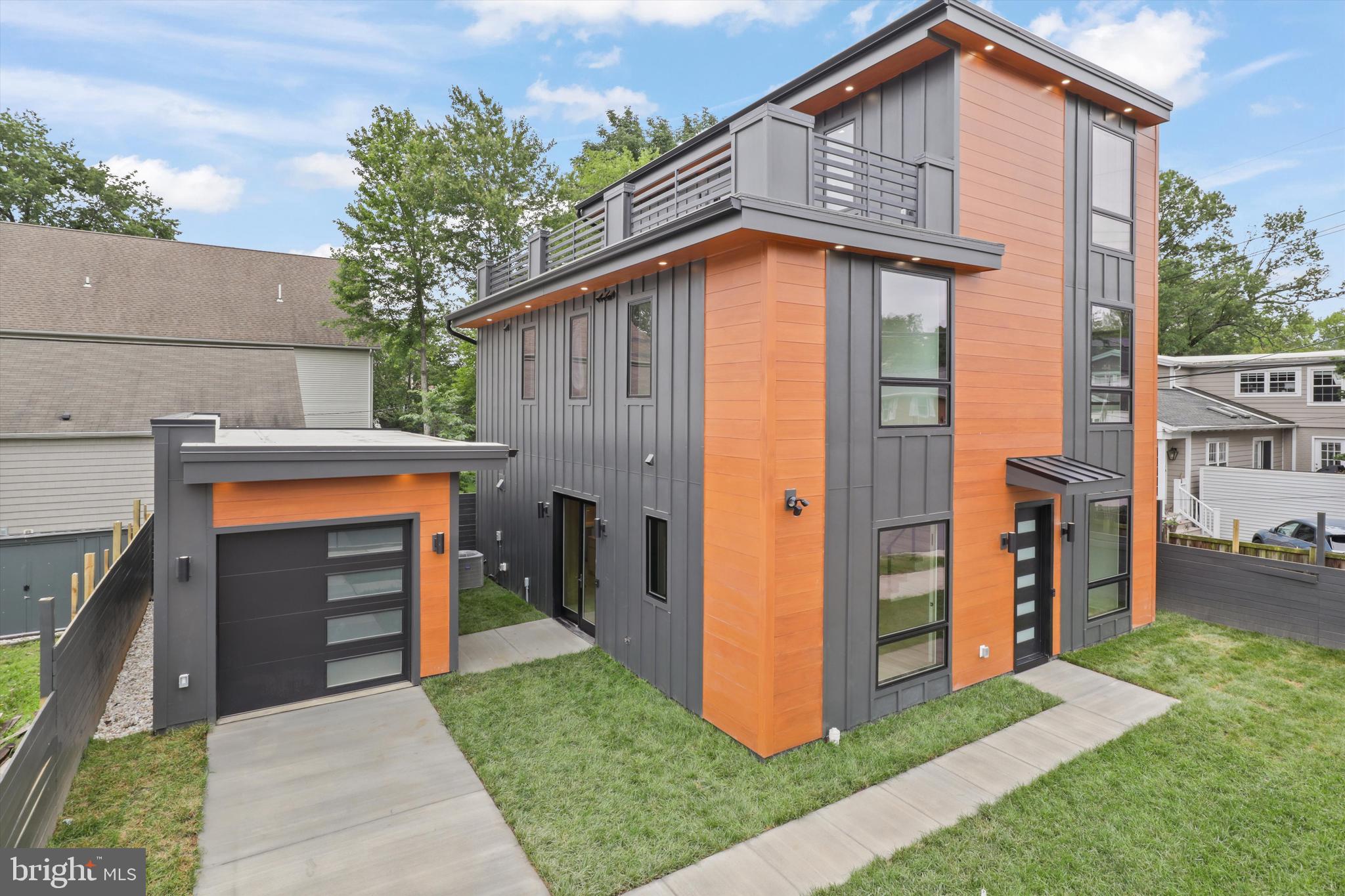 ADDISON HEIGHTS - Residential