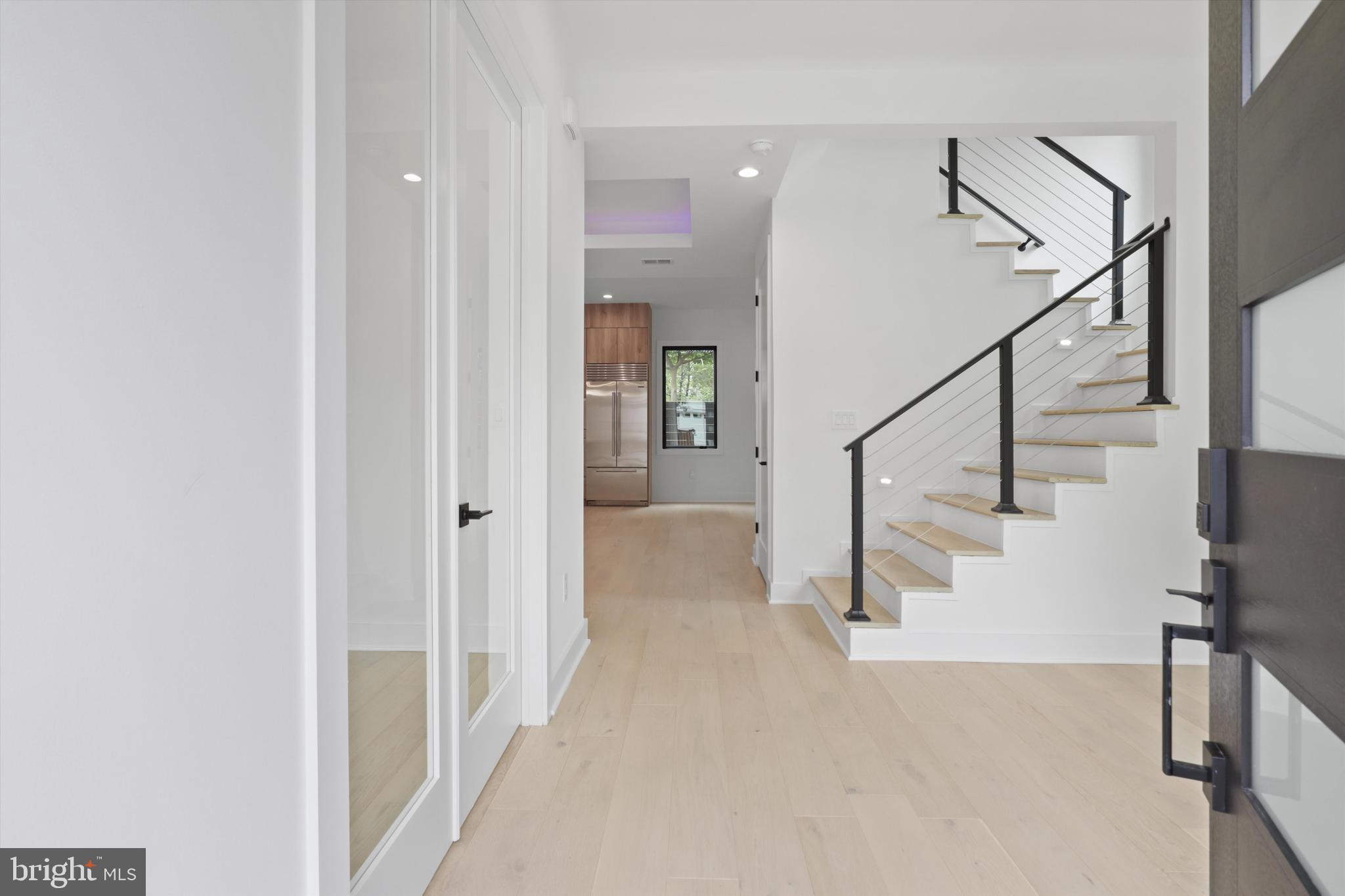 ADDISON HEIGHTS - Residential