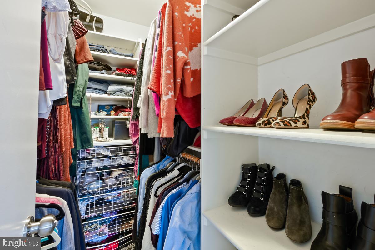 CHARRED OAK ESTATES - Residential