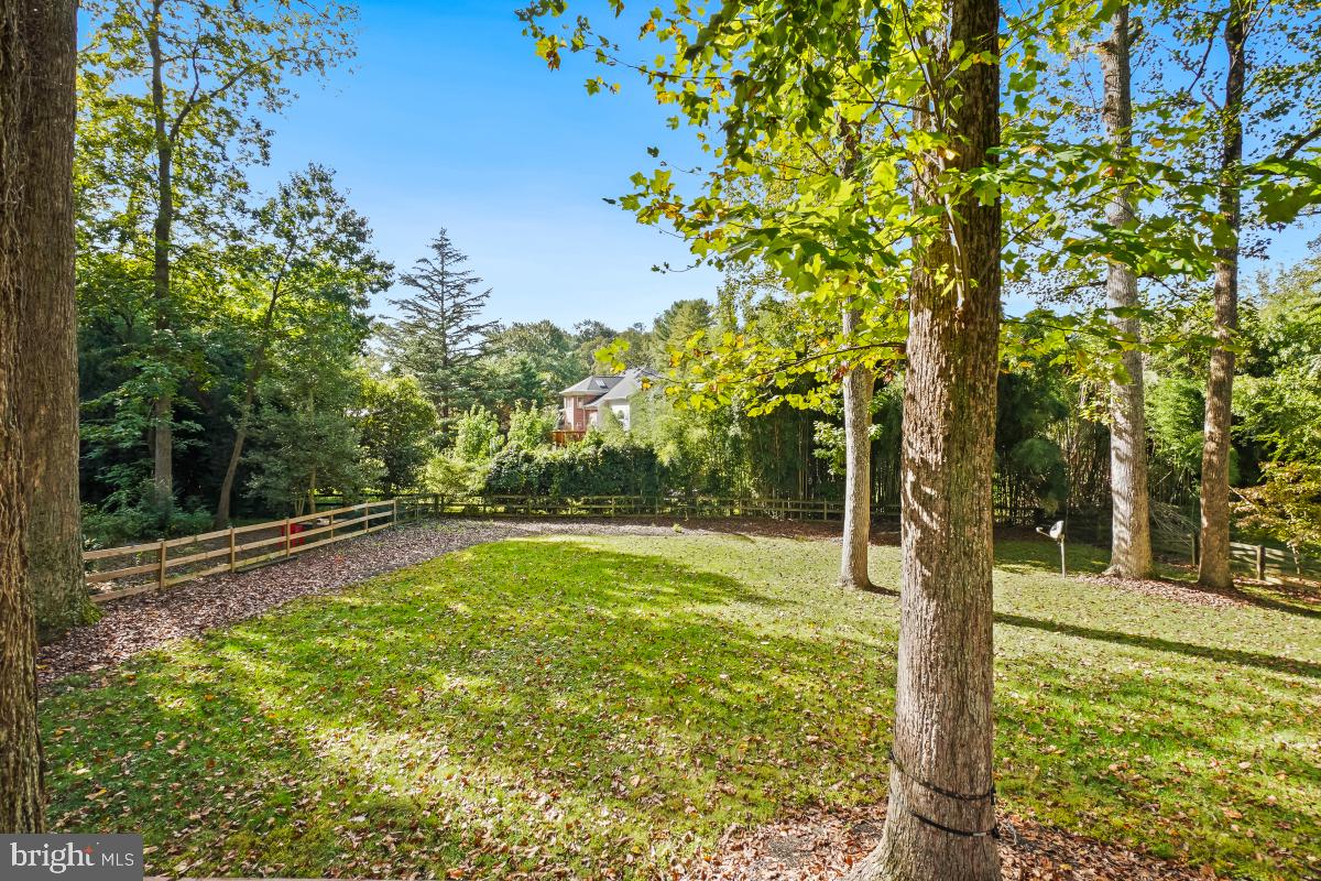 CHARRED OAK ESTATES - Residential