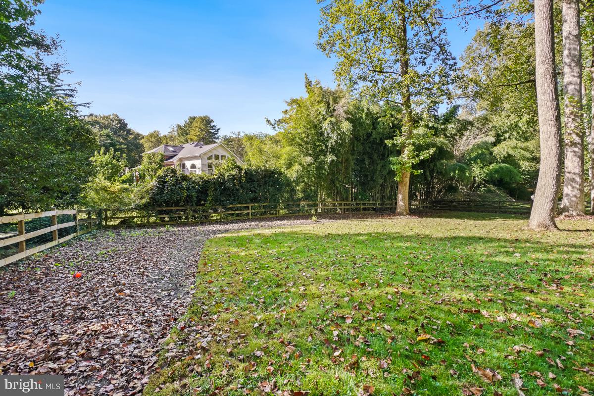 CHARRED OAK ESTATES - Residential