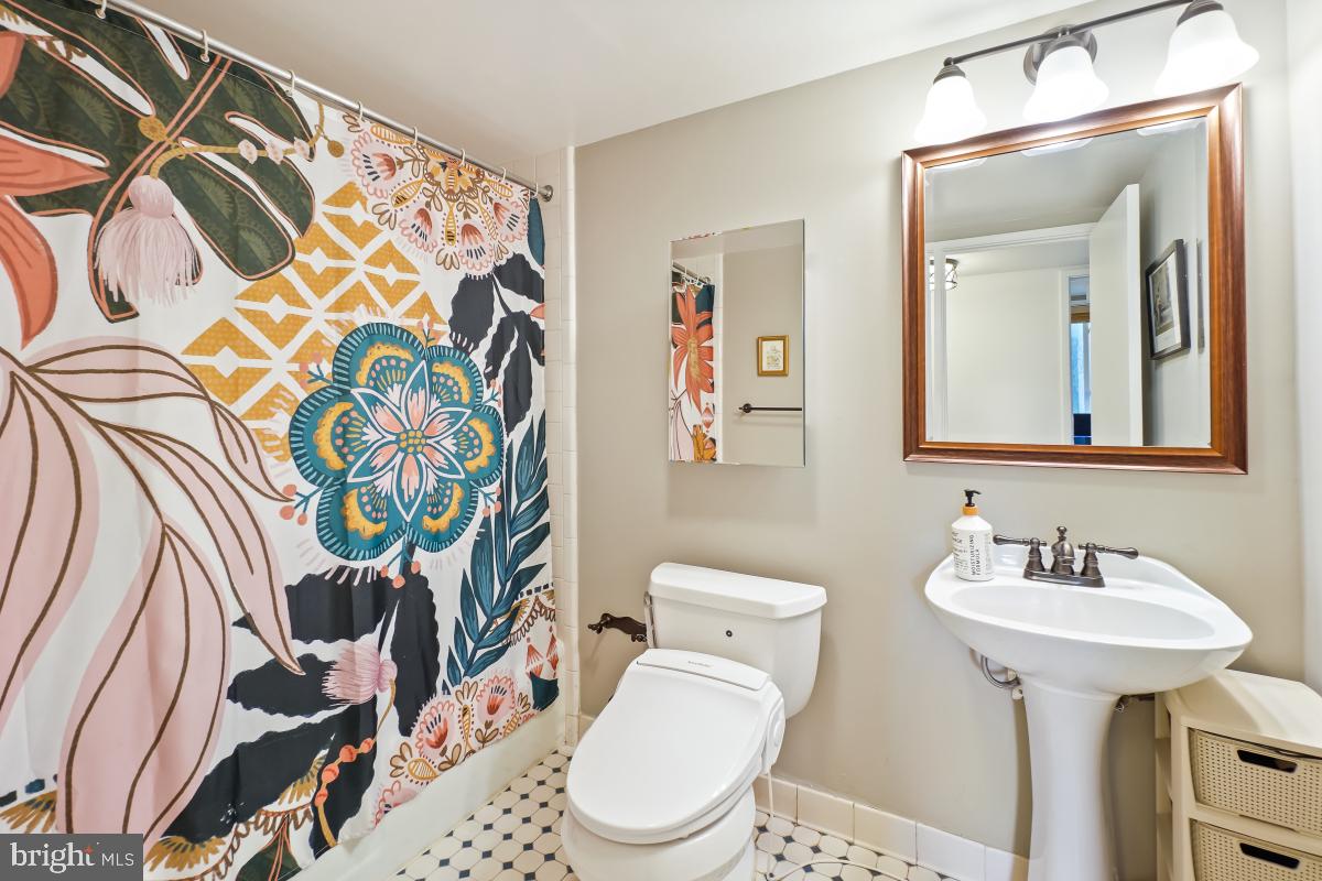 CHARRED OAK ESTATES - Residential