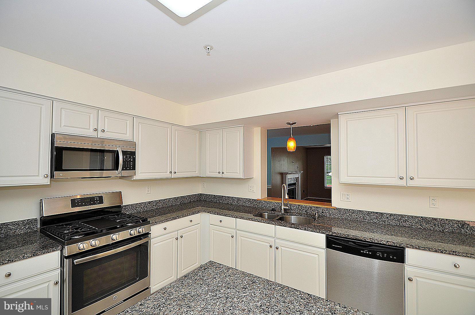 VILLAGE OF HICKORY RIDGE - Residential