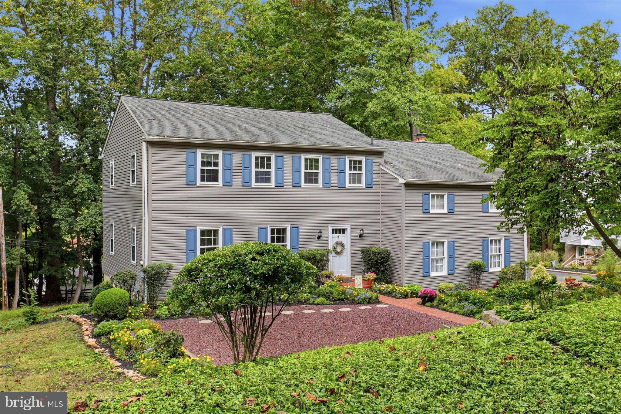 510 LINDSEY DRIVE