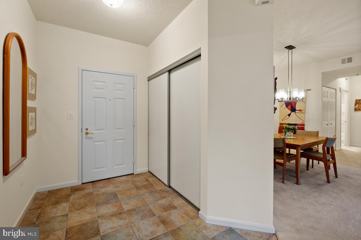 TURNBERRY COURTS AT LEIS - Residential