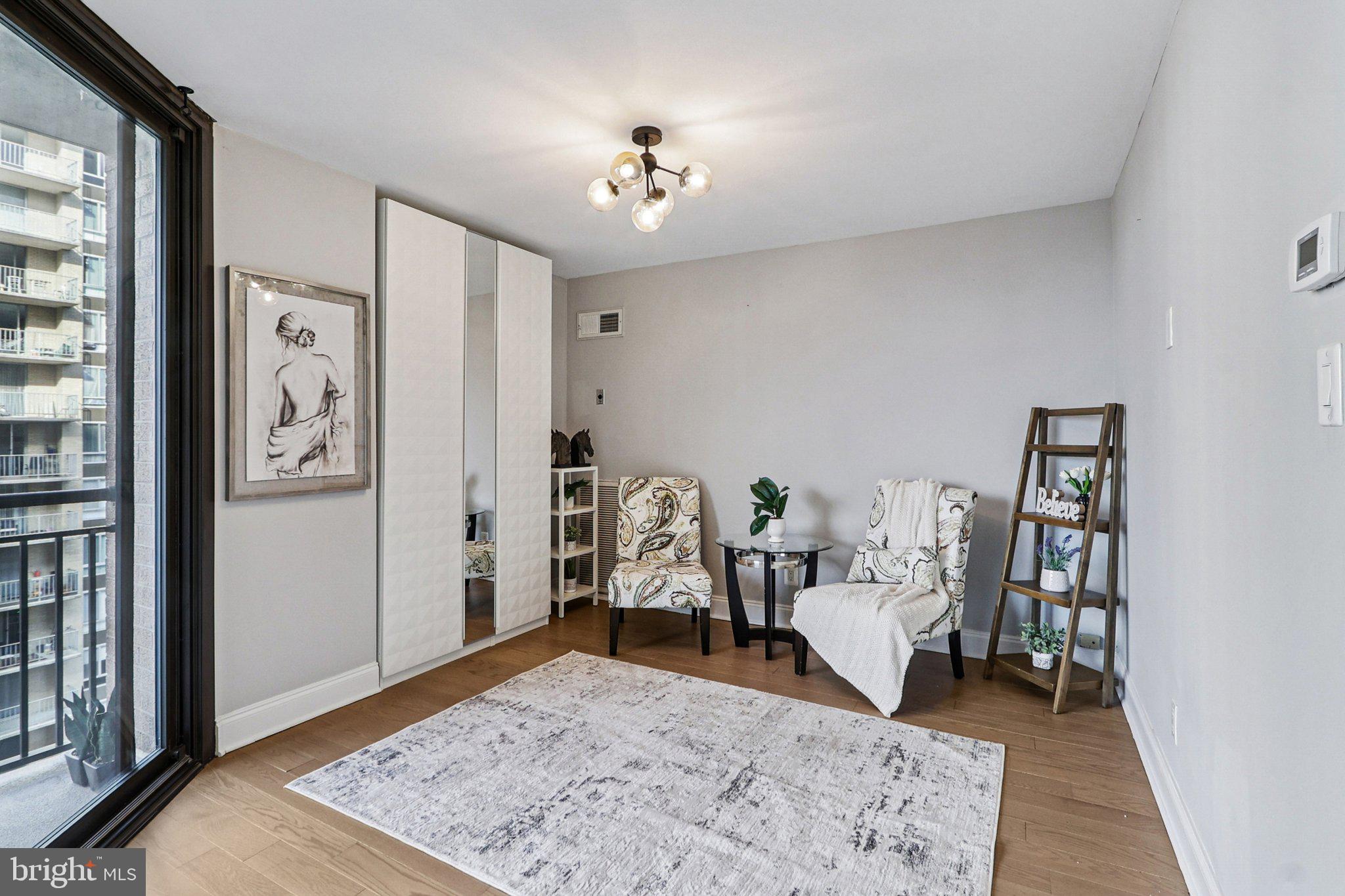 CHEVY CHASE - Residential