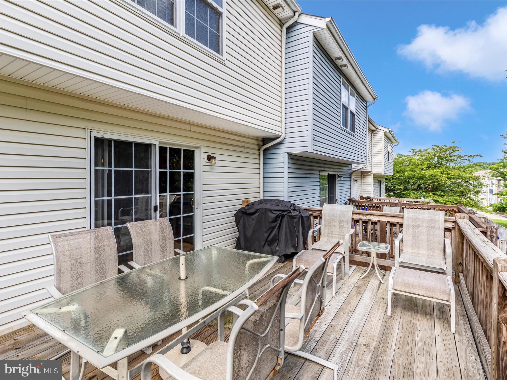 NEW MARKET WEST - Residential