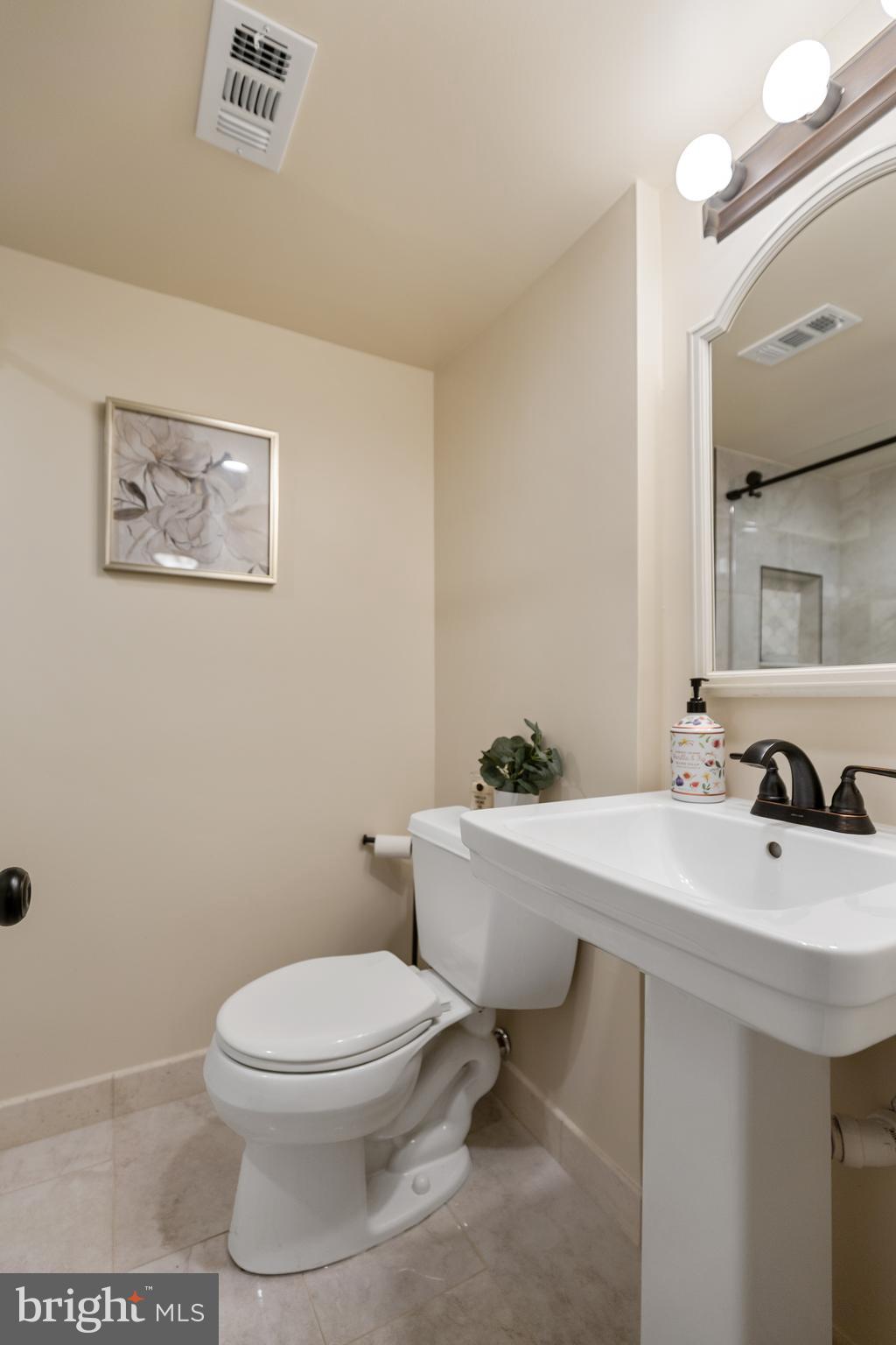 FAIRLINGTON MEWS - Residential