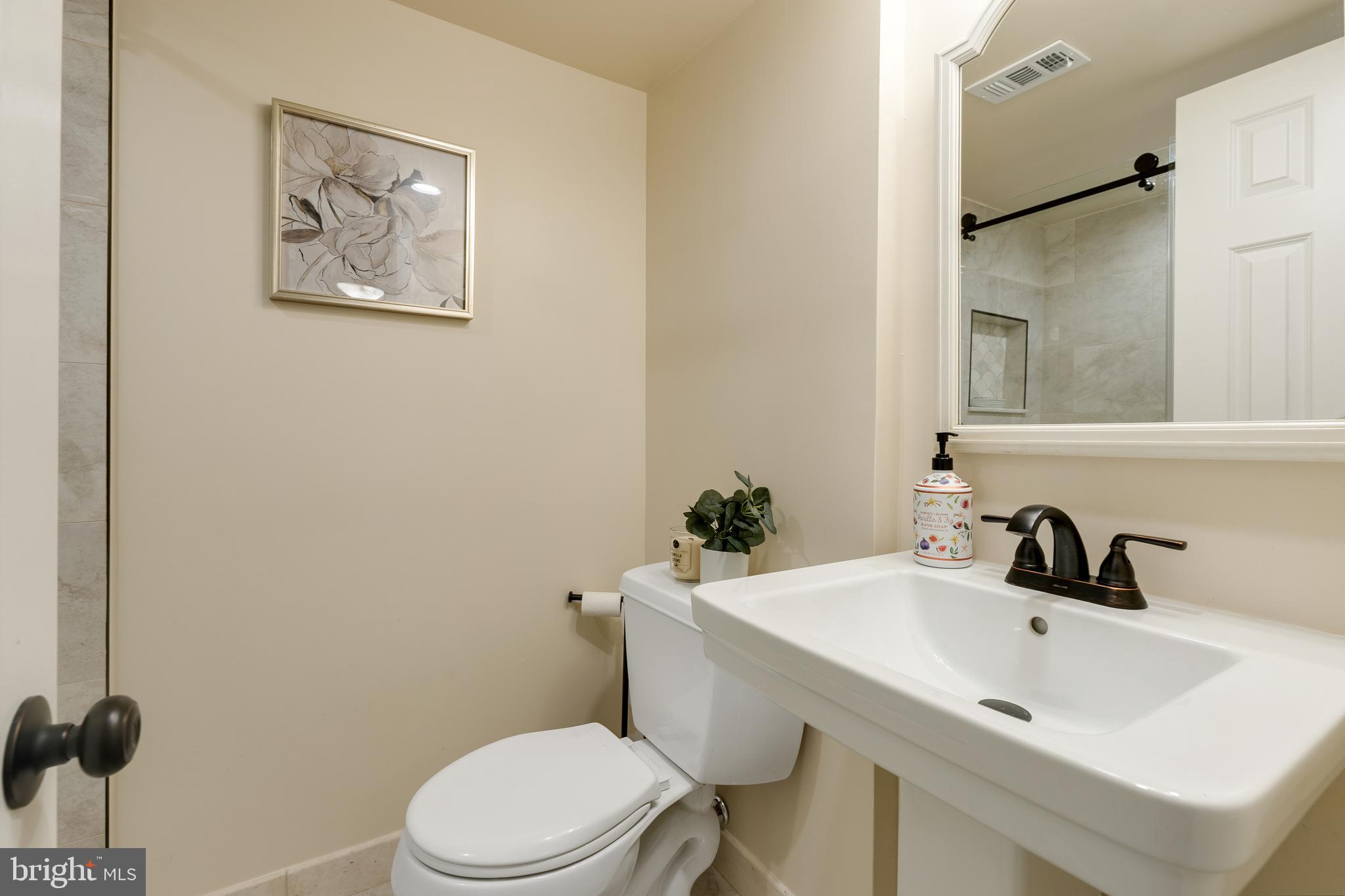 FAIRLINGTON MEWS - Residential