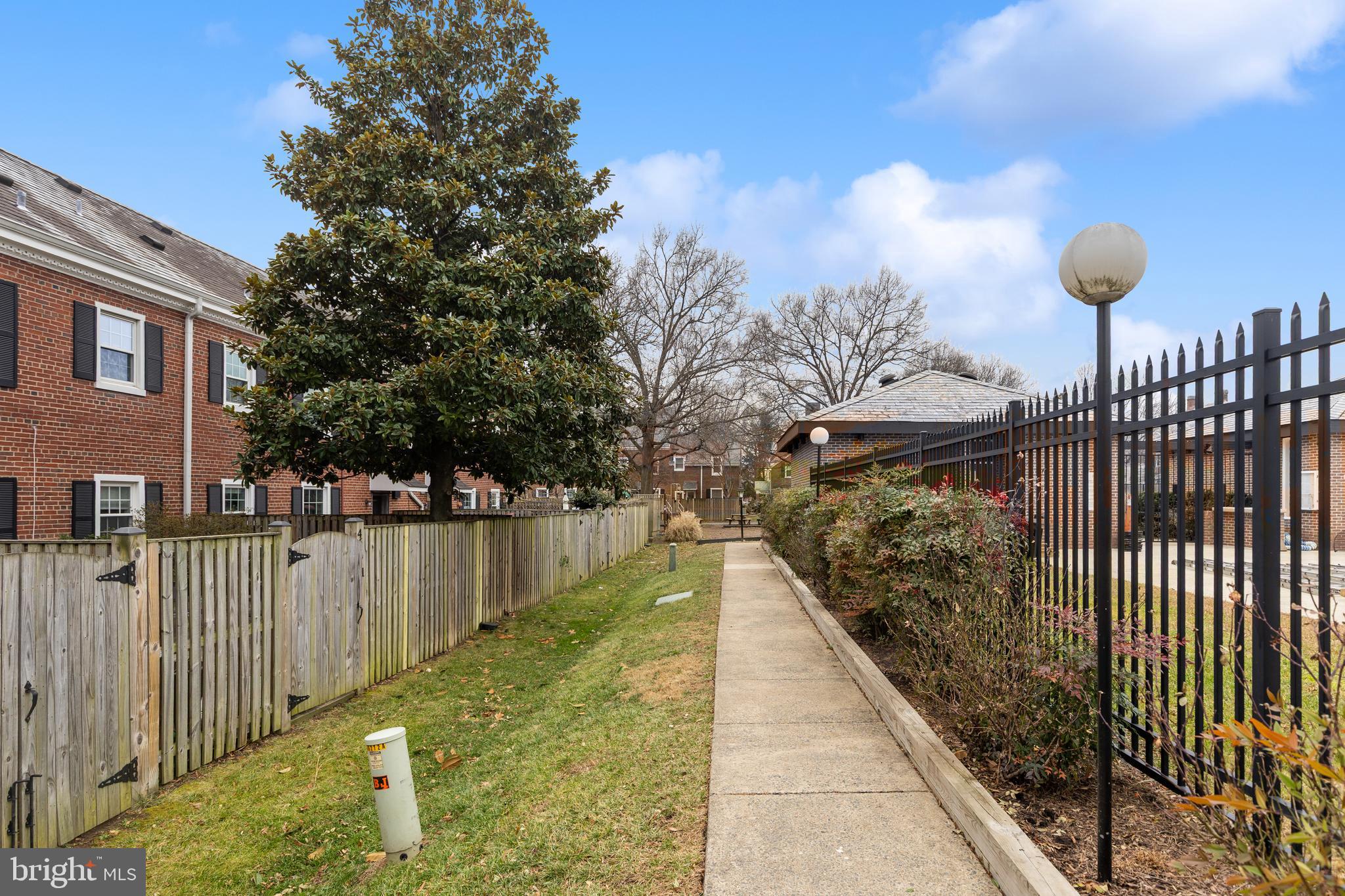 FAIRLINGTON MEWS - Residential