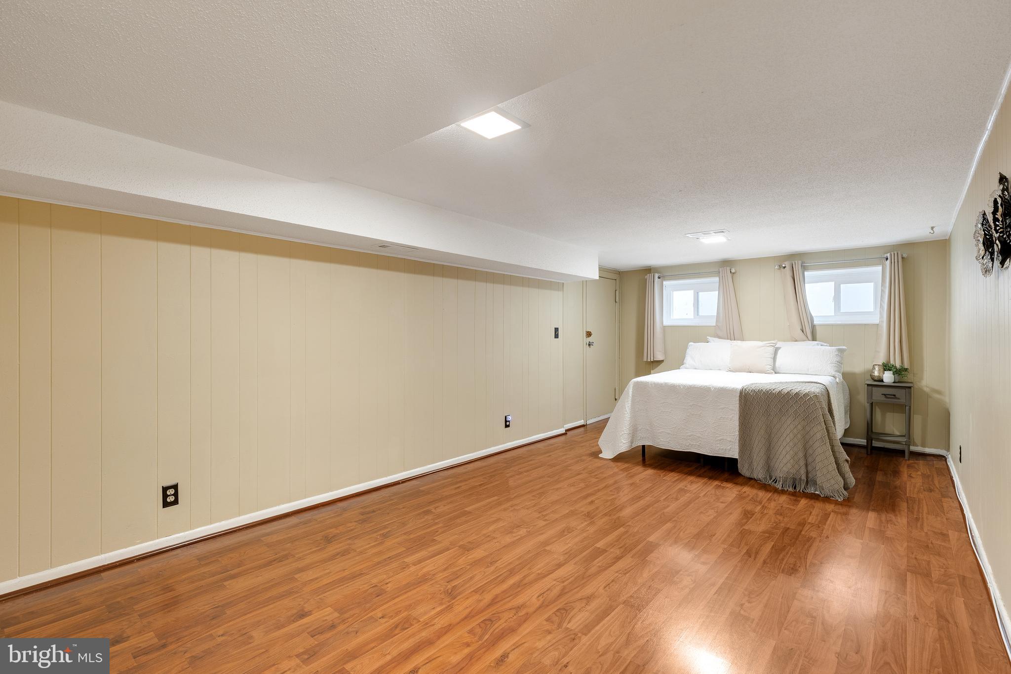 FAIRLINGTON MEWS - Residential