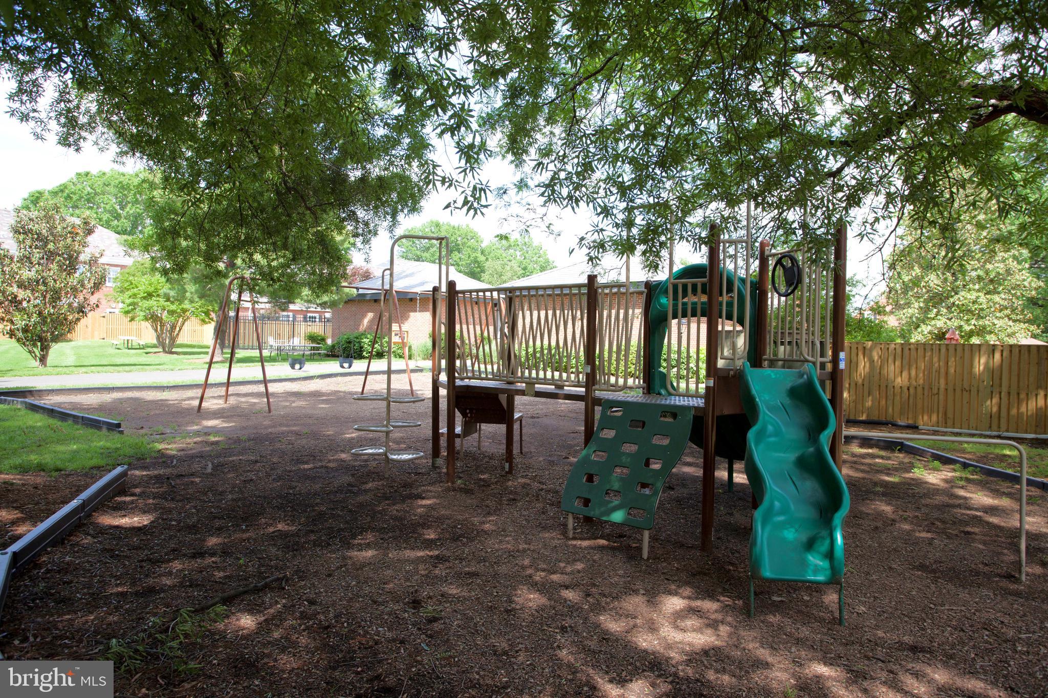 FAIRLINGTON MEWS - Residential