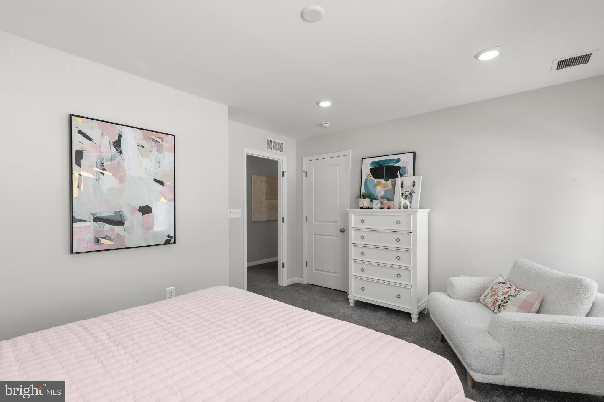 LEXINGTON ESTATES - Residential