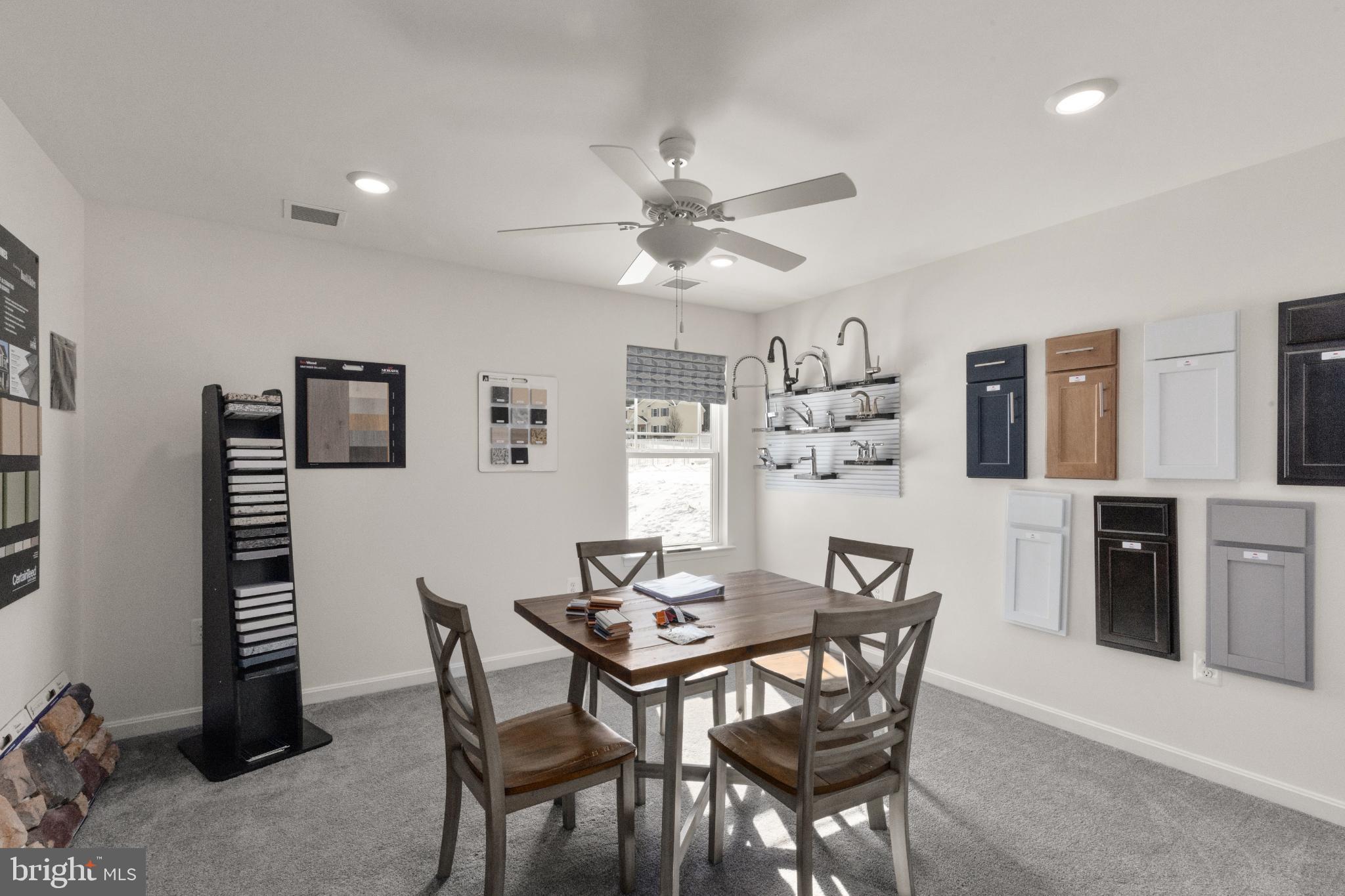 LEXINGTON ESTATES - Residential