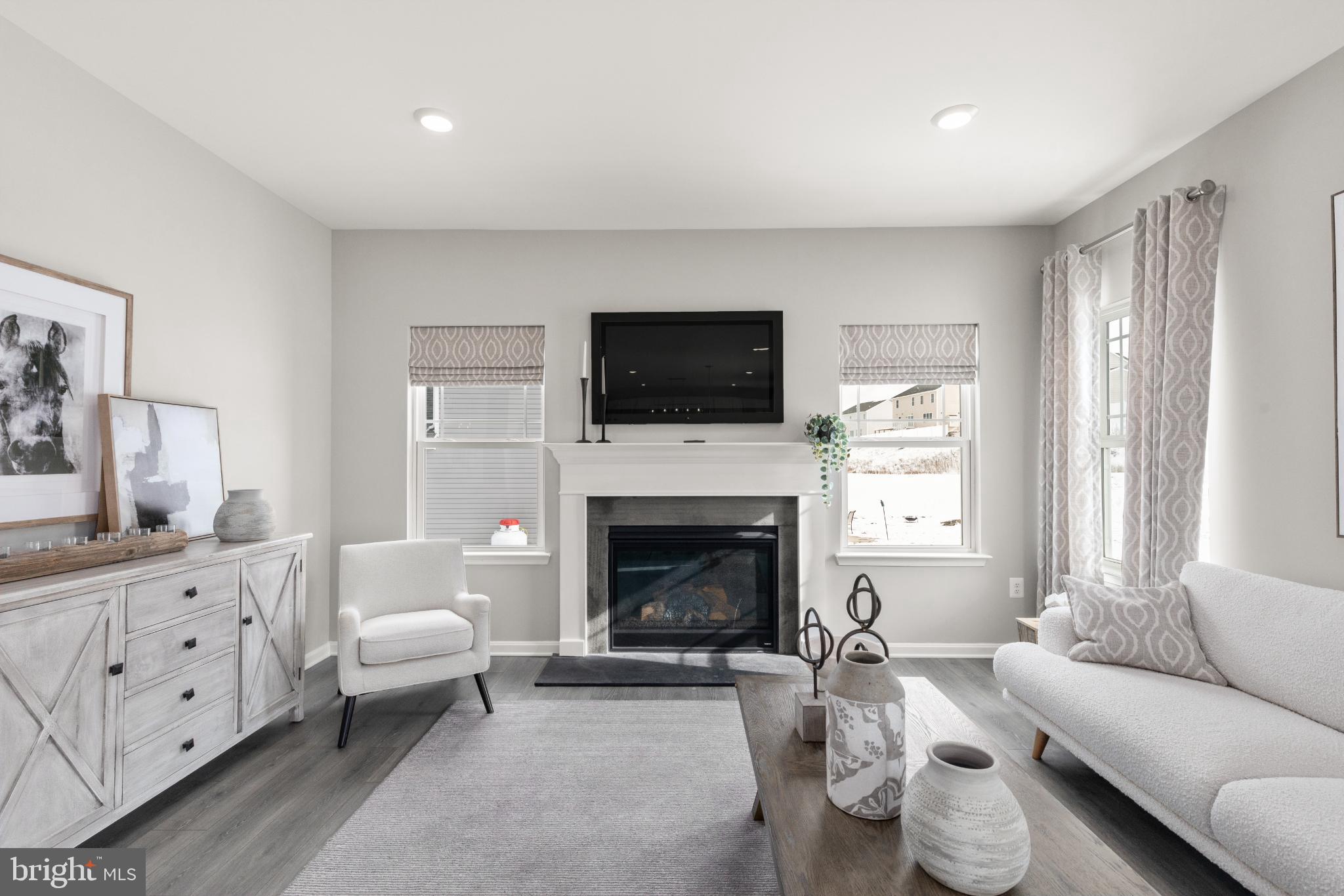 LEXINGTON ESTATES - Residential