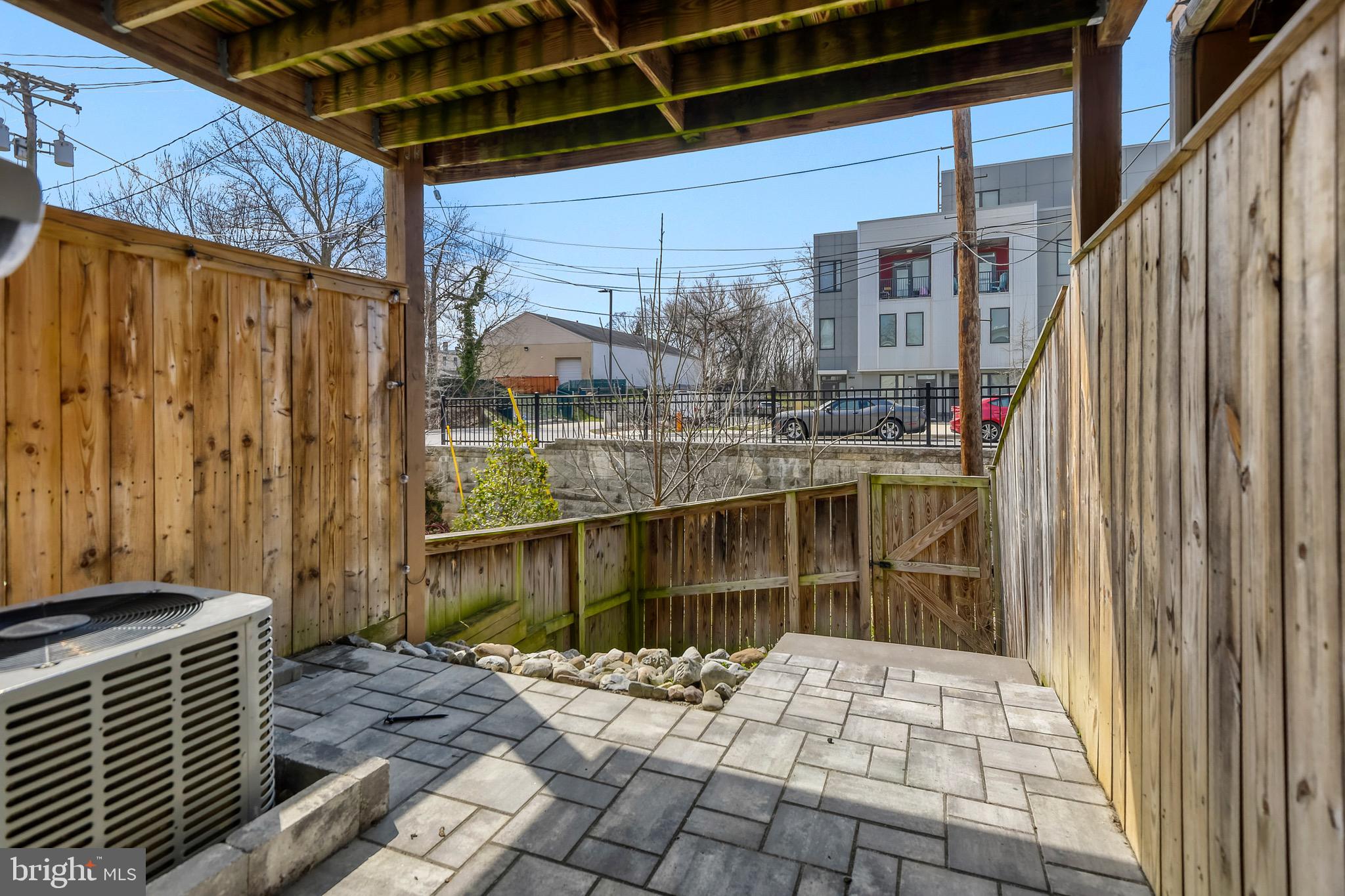 HAMPDEN HISTORIC DISTRICT - Residential