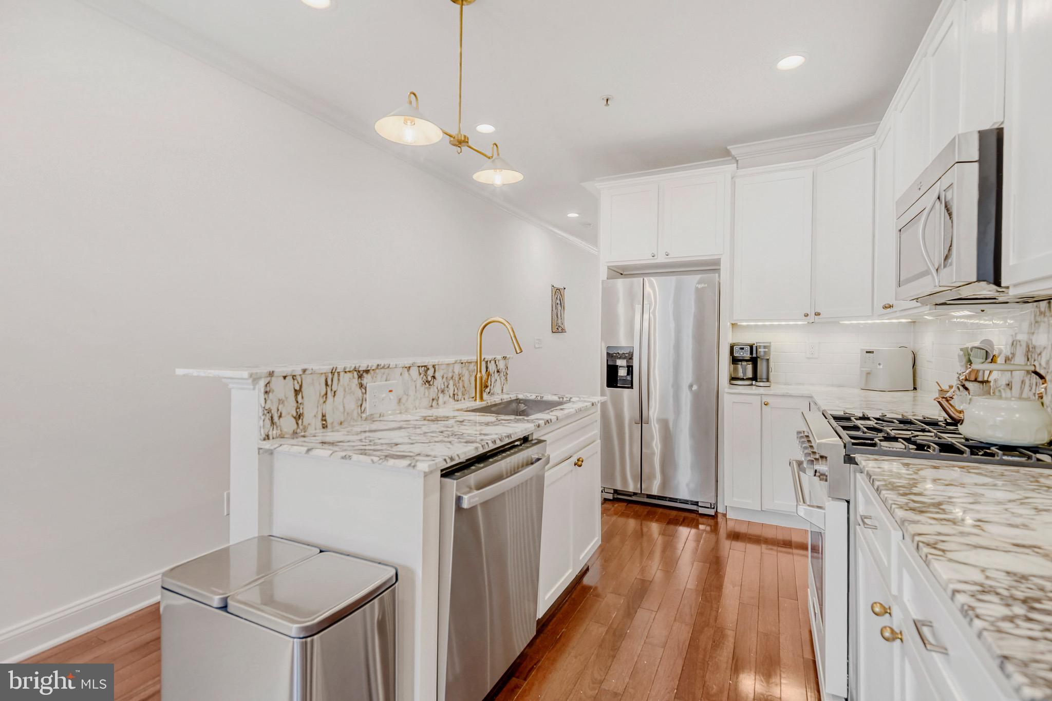 HAMPDEN HISTORIC DISTRICT - Residential