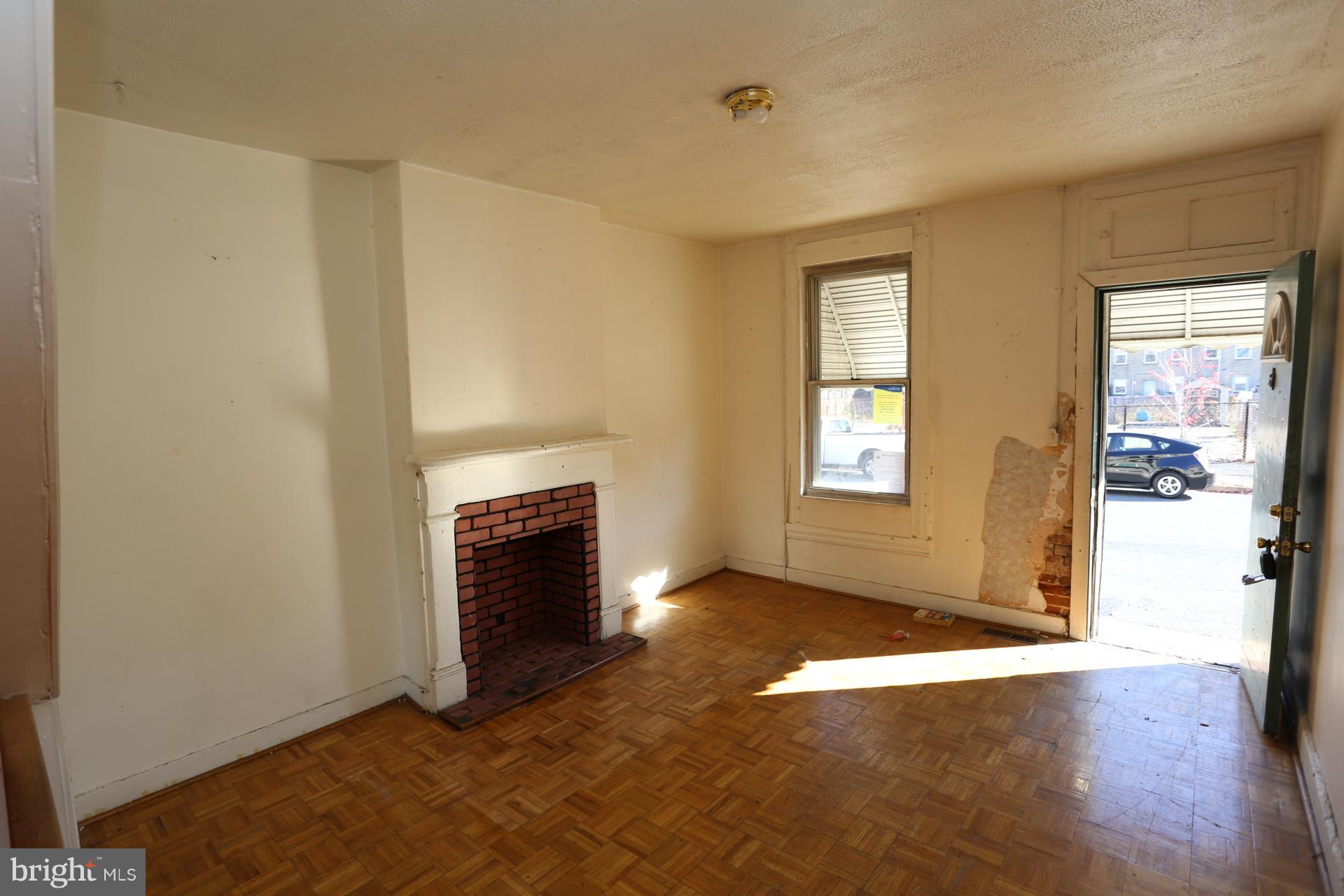 WASHINGTON VILLAGE - Residential