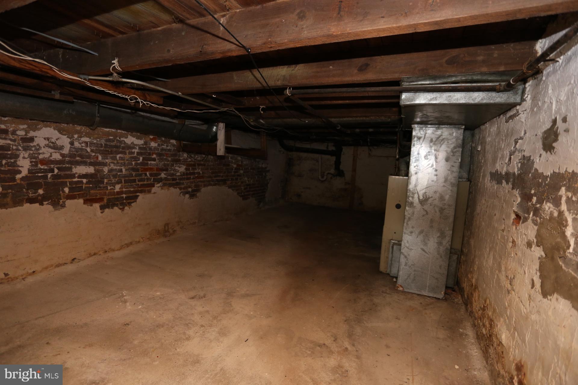 WASHINGTON VILLAGE - Residential