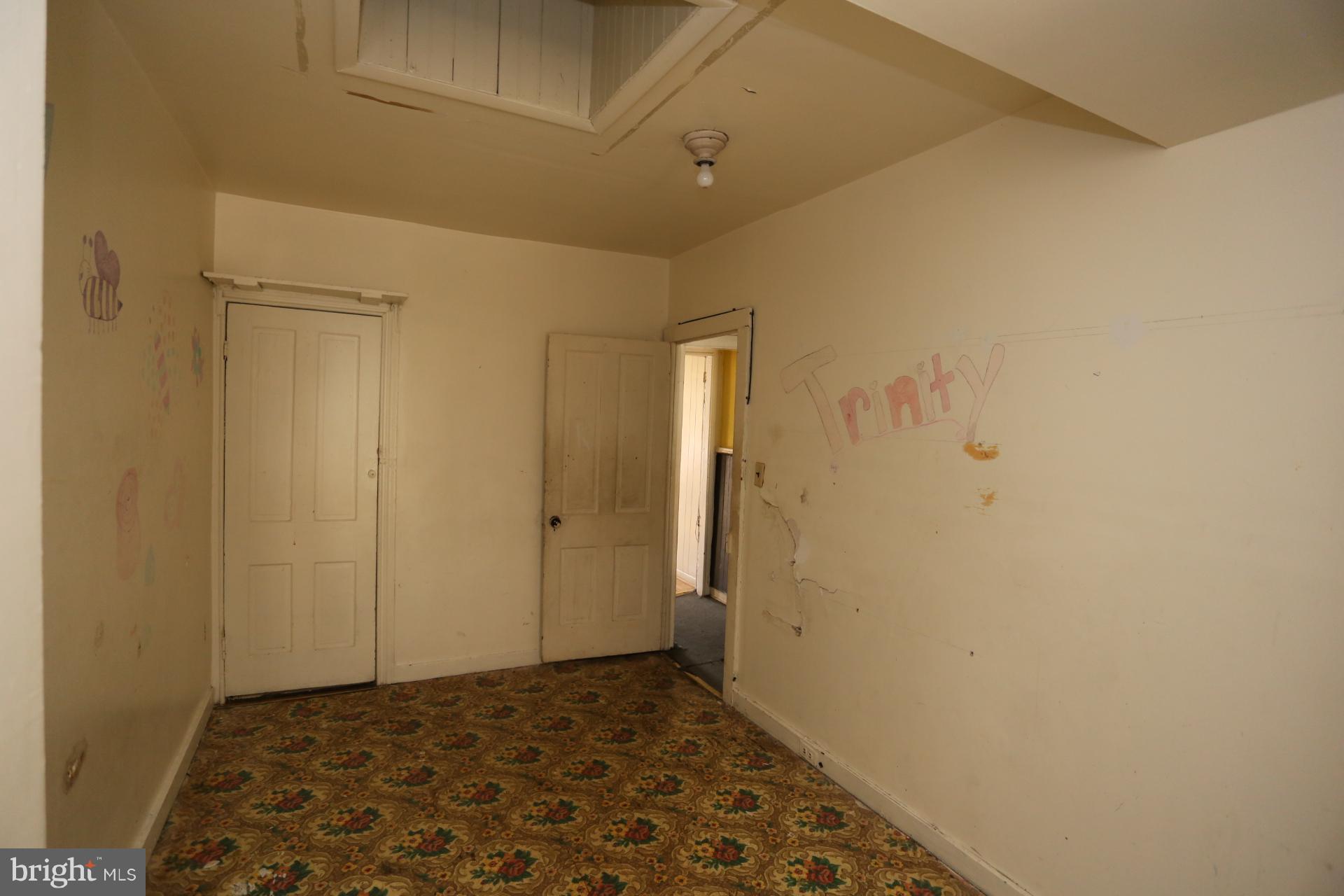 WASHINGTON VILLAGE - Residential