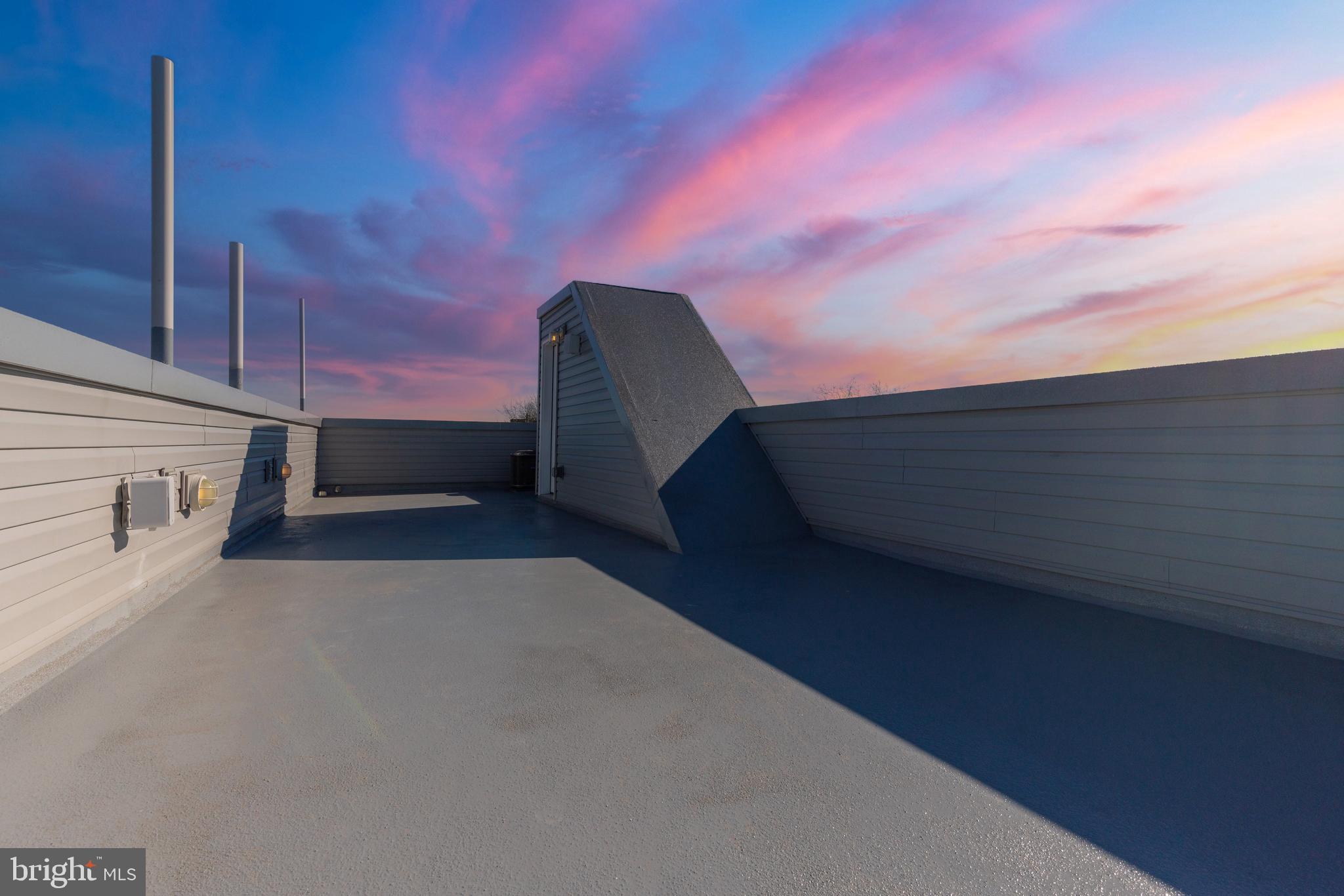 SOUTH KENSINGTON - Residential Income