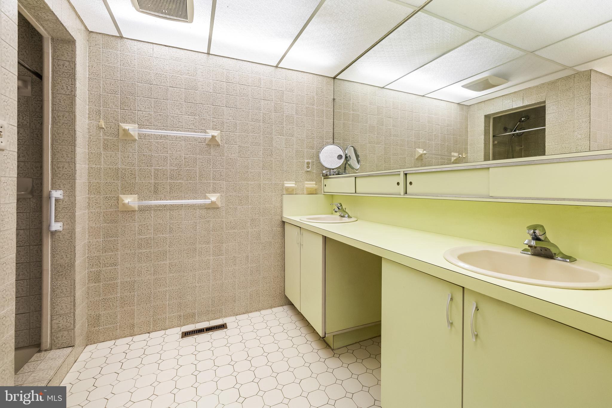 PINELEIGH - Residential