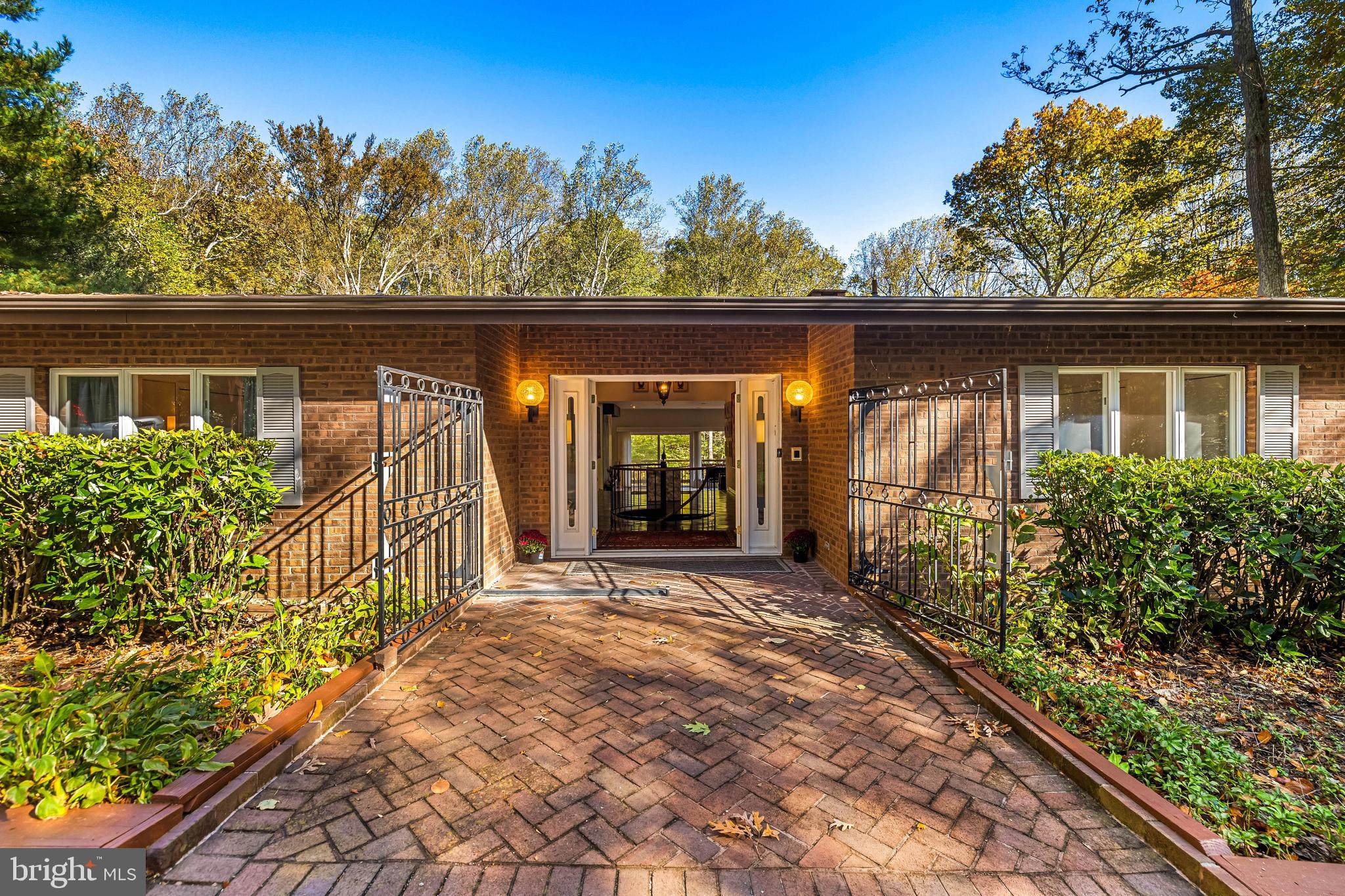 PINELEIGH - Residential