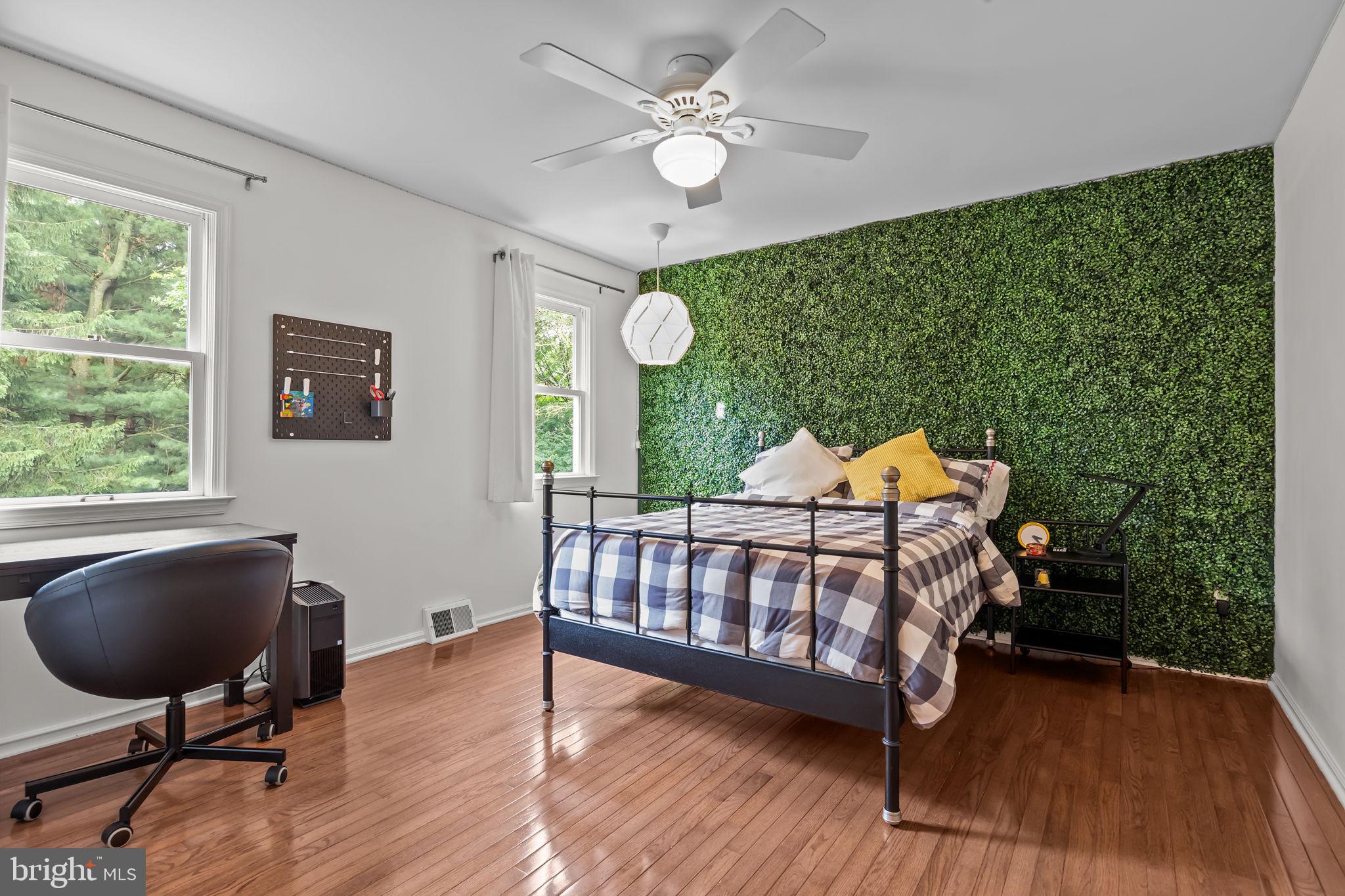 RIVER KNOLL - Residential