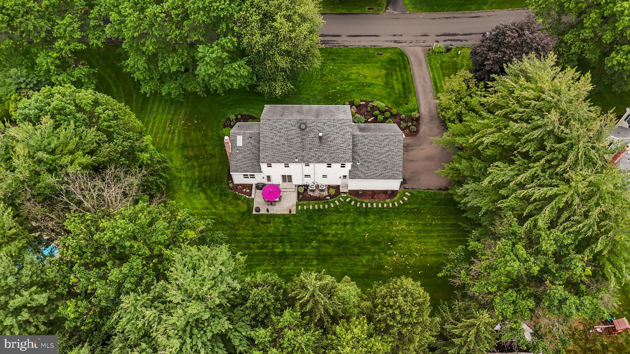 RIVER KNOLL - Residential